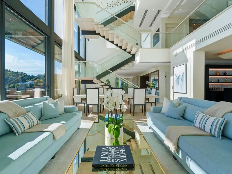 A five-bedroom villa in the urbanisation, Benahavís, offering five bathrooms plus a guest cloakroom, with a first floor dedicated to the master suite with dressing room and library alongside a guest ensuite, a ground floor arranged around formal and infor