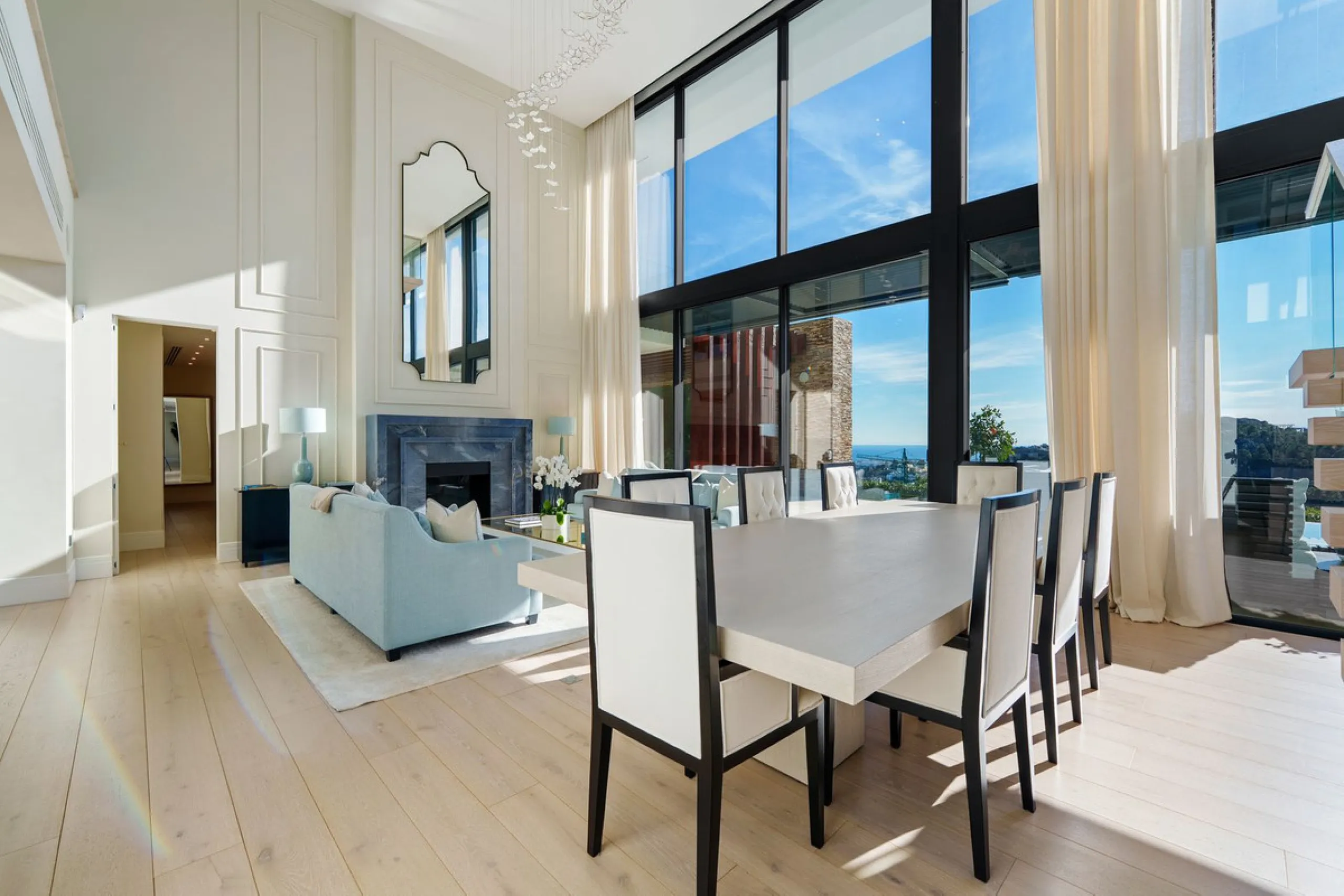 A five-bedroom villa in the urbanisation, Benahavís, offering five bathrooms plus a guest cloakroom, with a first floor dedicated to the master suite with dressing room and library alongside a guest ensuite, a ground floor arranged around formal and infor