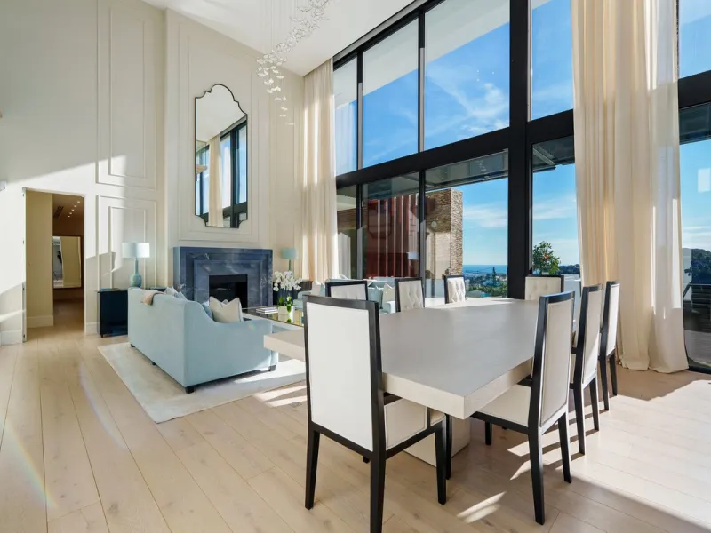 A five-bedroom villa in the urbanisation, Benahavís, offering five bathrooms plus a guest cloakroom, with a first floor dedicated to the master suite with dressing room and library alongside a guest ensuite, a ground floor arranged around formal and infor