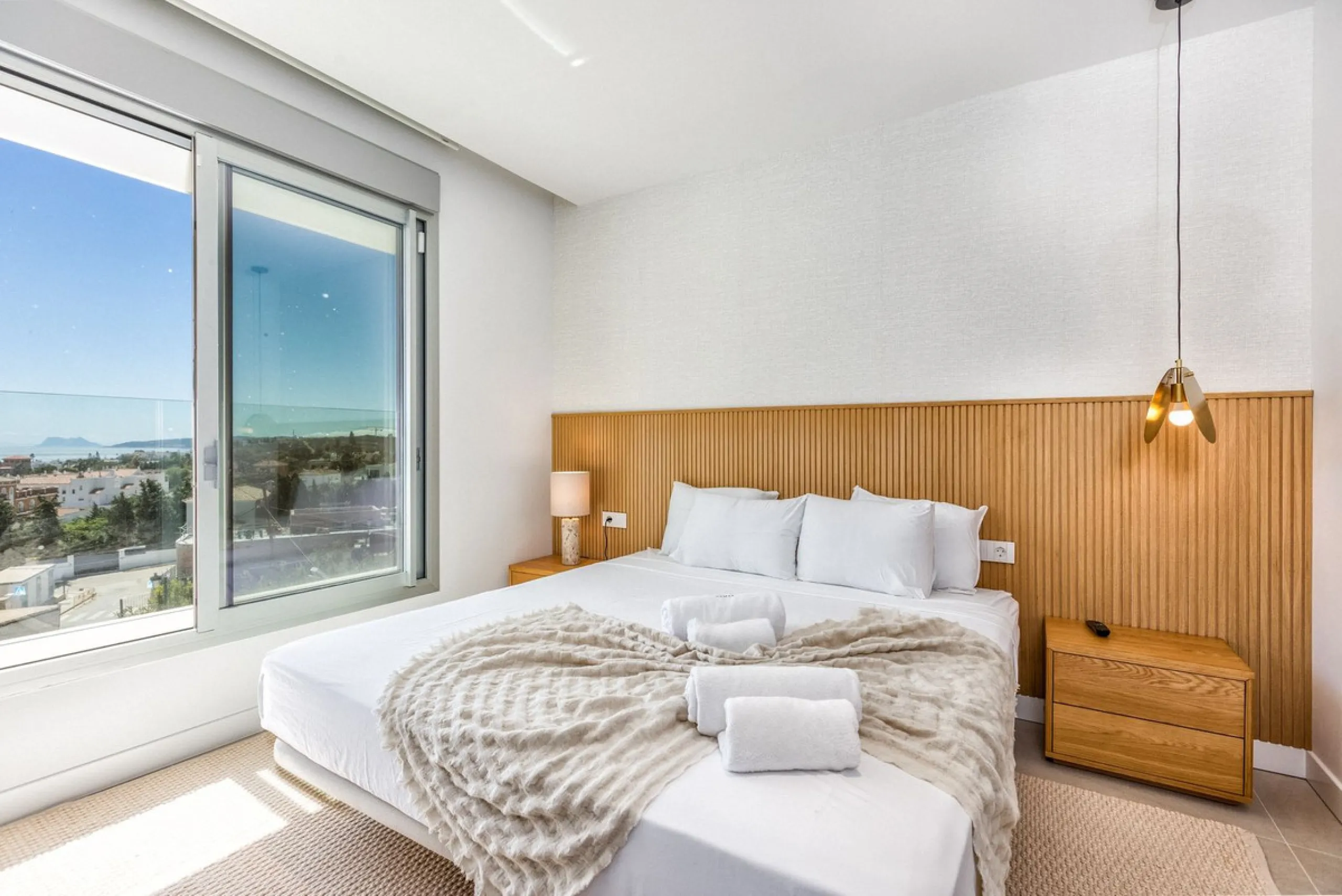 4 Bedroom Corner Townhouse With Private Pool and Panoramic Sea, Gibraltar and Africa Views