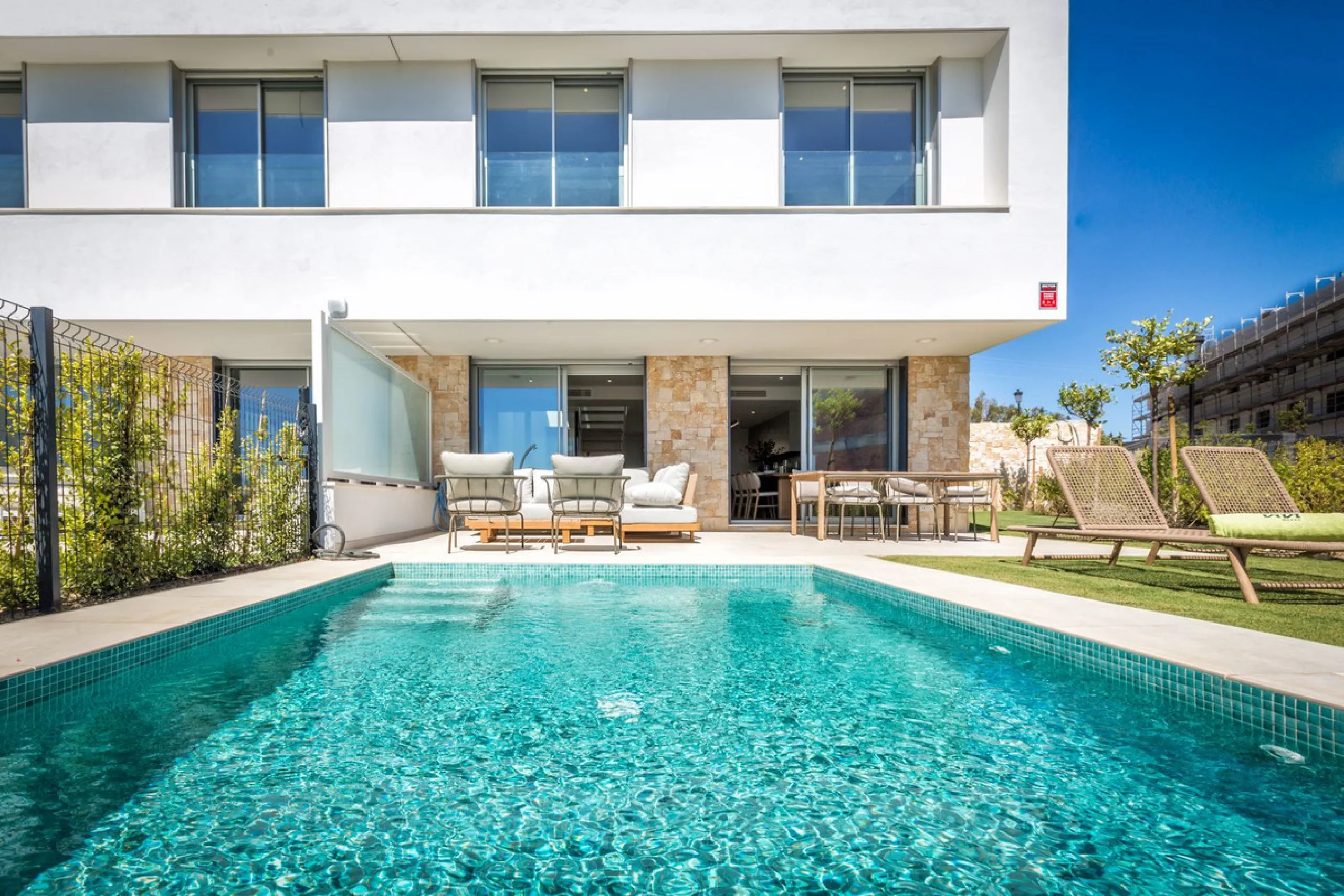 4 Bedroom Corner Townhouse With Private Pool and Panoramic Sea, Gibraltar and Africa Views
