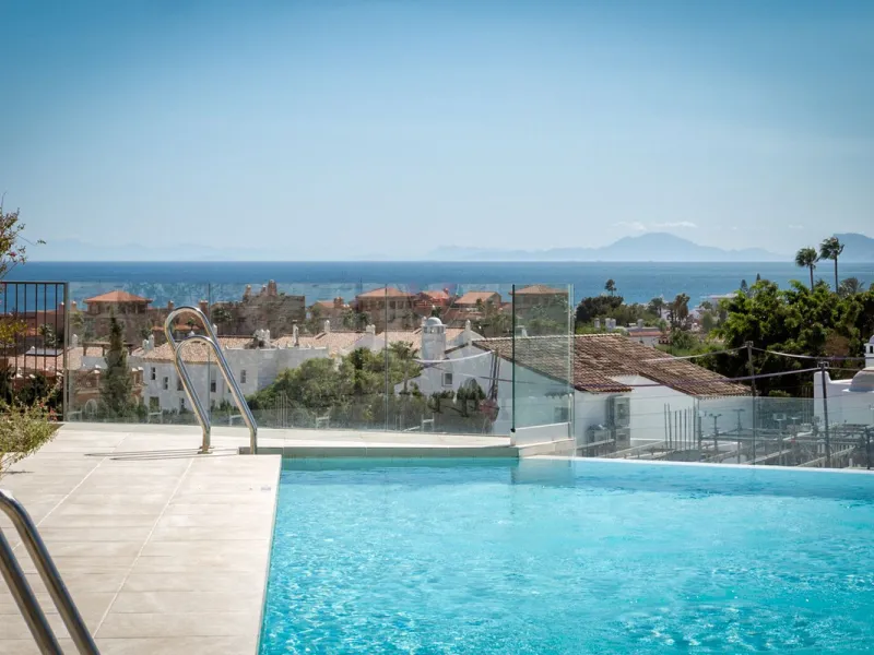4 Bedroom Corner Townhouse With Private Pool and Panoramic Sea, Gibraltar and Africa Views