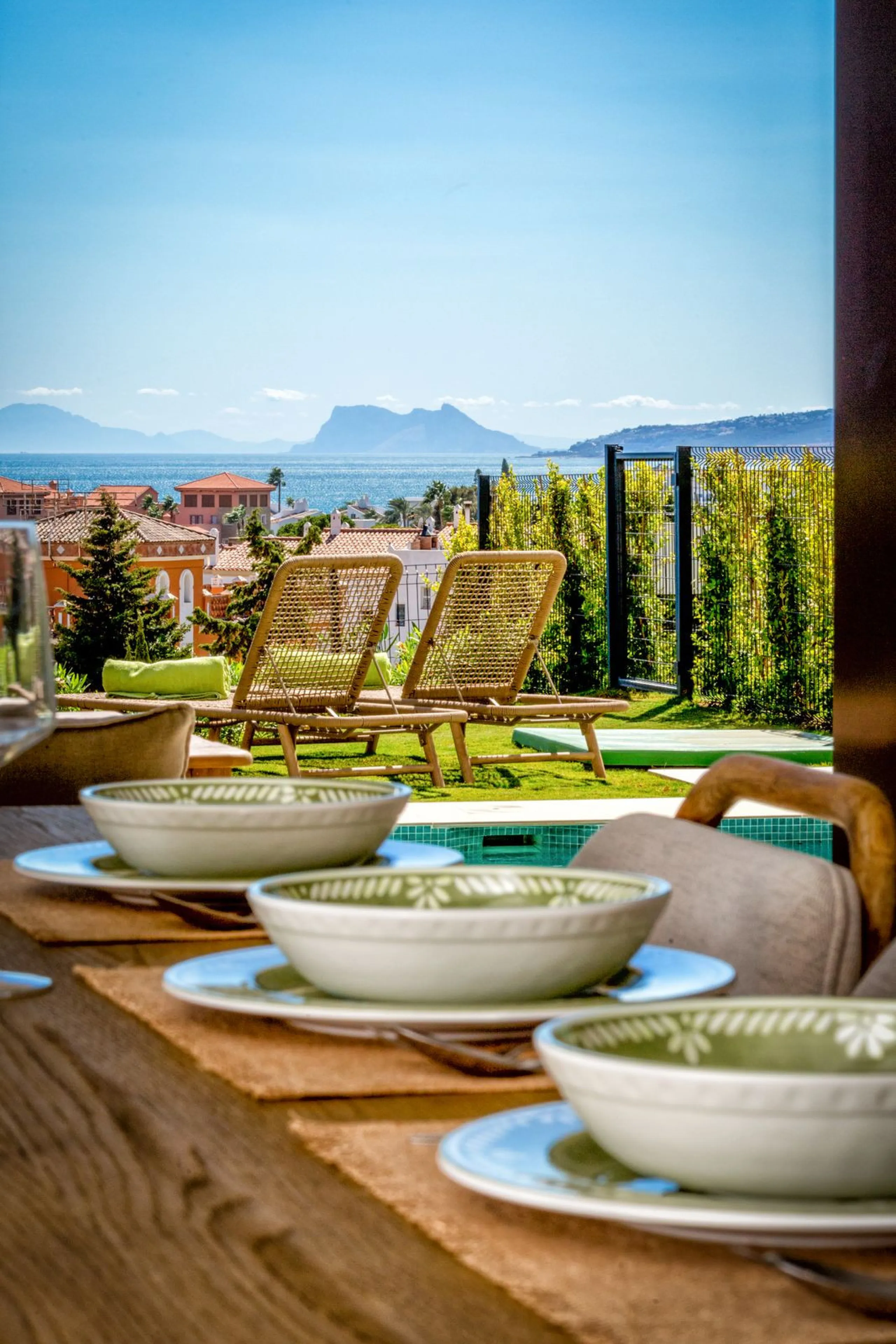 4 Bedroom Corner Townhouse With Private Pool and Panoramic Sea, Gibraltar and Africa Views