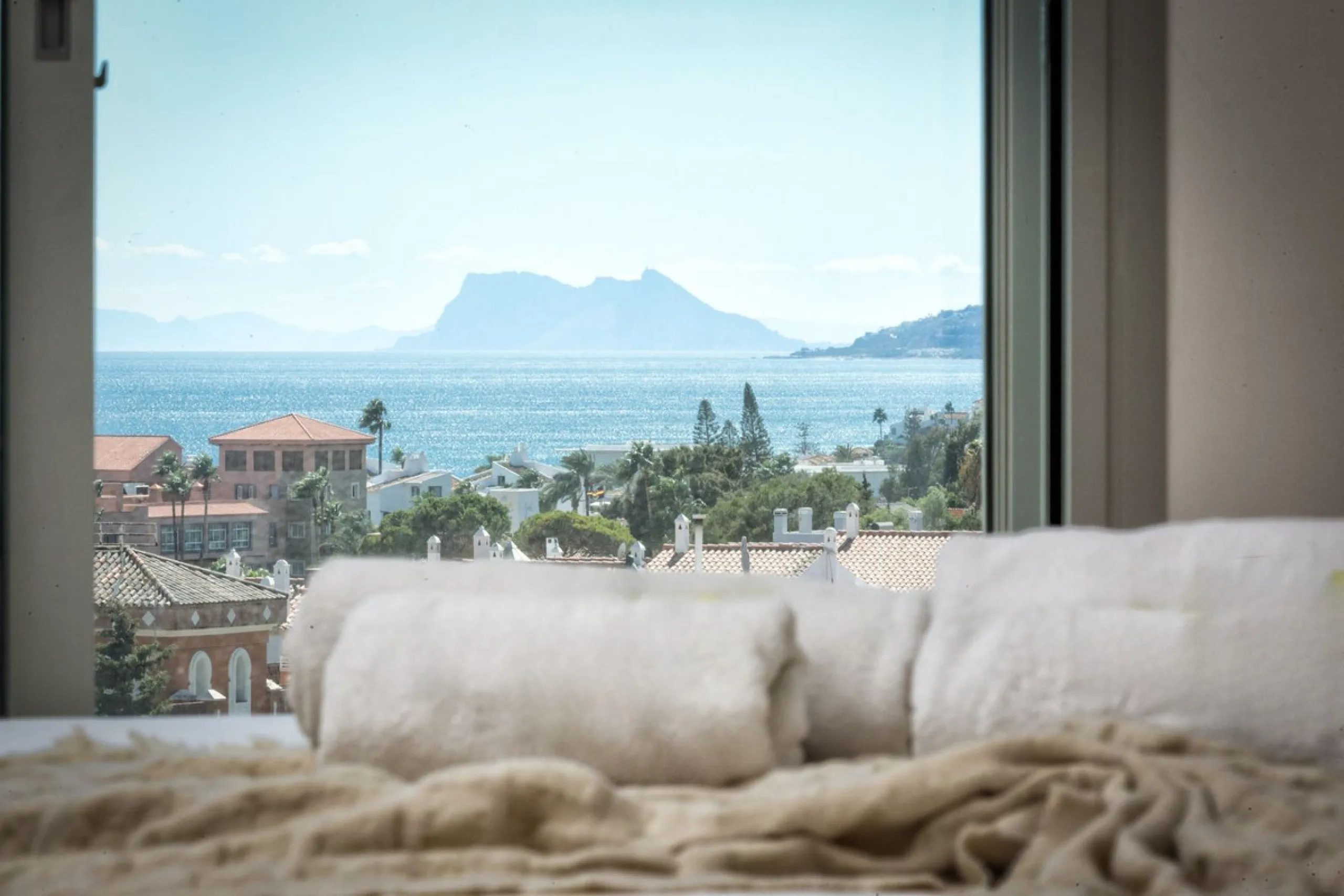 4 Bedroom Corner Townhouse With Private Pool and Panoramic Sea, Gibraltar and Africa Views