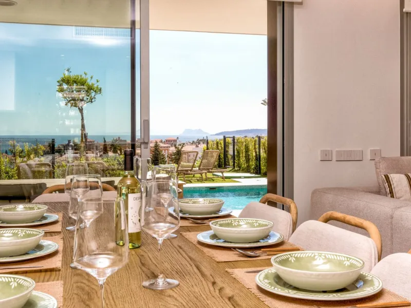 4 Bedroom Corner Townhouse With Private Pool and Panoramic Sea, Gibraltar and Africa Views
