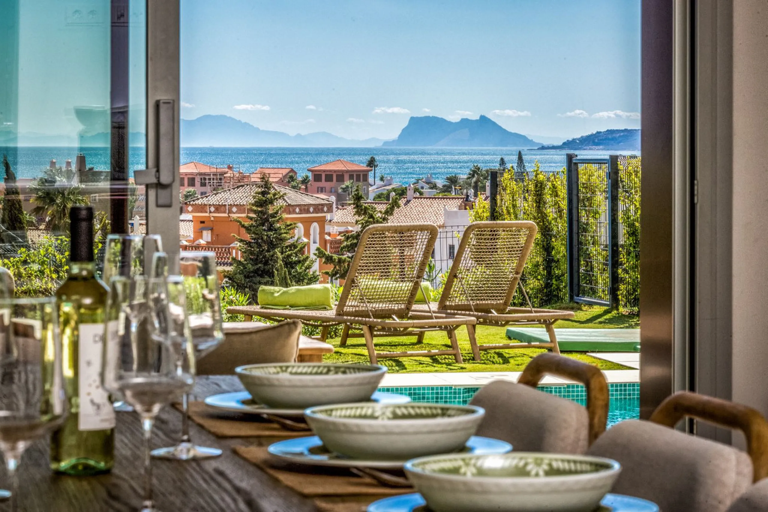 4 Bedroom Corner Townhouse With Private Pool and Panoramic Sea, Gibraltar and Africa Views