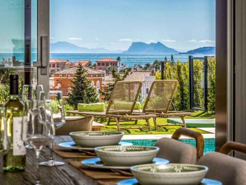 4 Bedroom Corner Townhouse With Private Pool and Panoramic Sea, Gibraltar and Africa Views