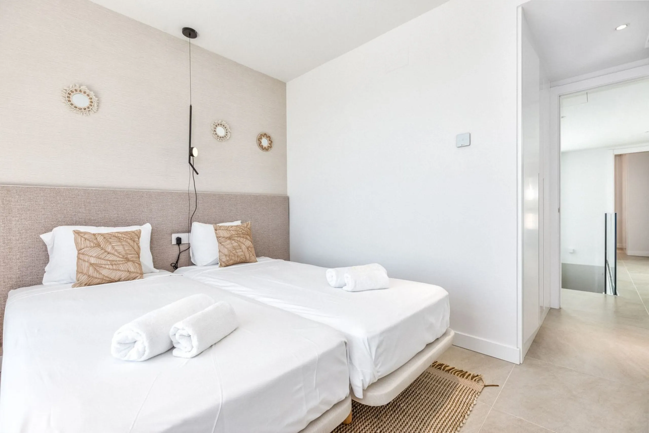 4 Bedroom Corner Townhouse With Private Pool and Panoramic Sea, Gibraltar and Africa Views