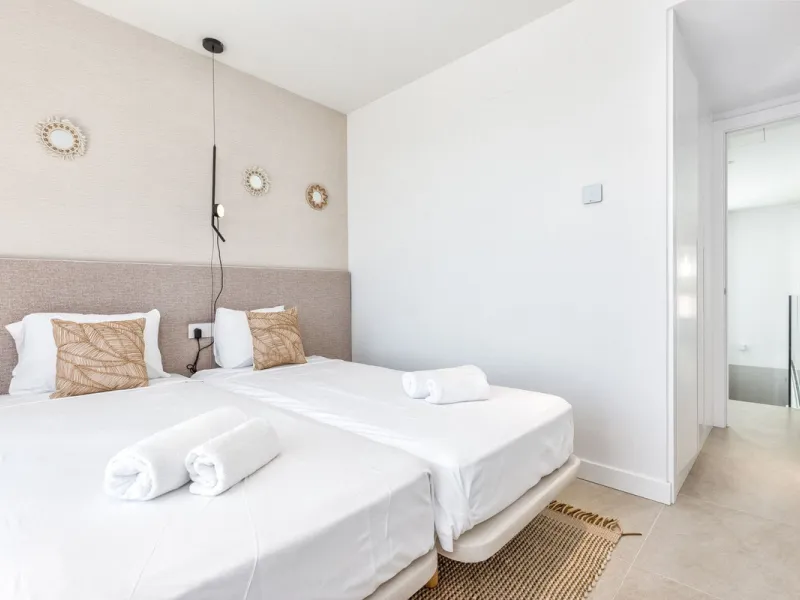 4 Bedroom Corner Townhouse With Private Pool and Panoramic Sea, Gibraltar and Africa Views