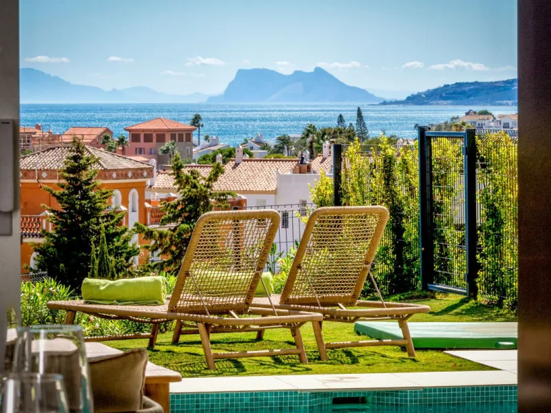 4 Bedroom Corner Townhouse With Private Pool and Panoramic Sea, Gibraltar and Africa Views
