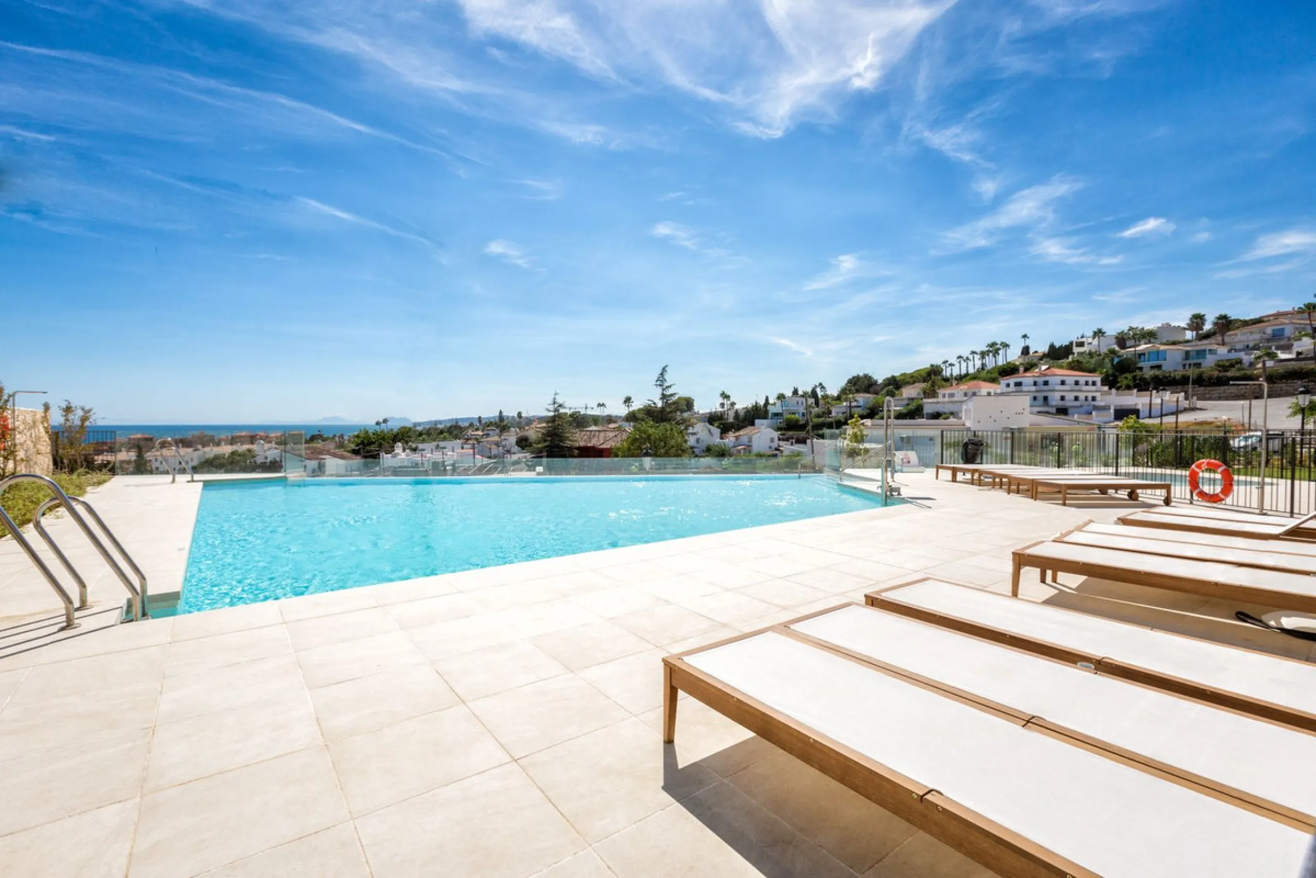 4 Bedroom Corner Townhouse With Private Pool and Panoramic Sea, Gibraltar and Africa Views