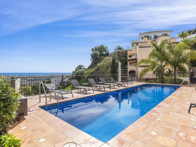 Top-Quality 4-Bedroom Penthouse in Benahavís