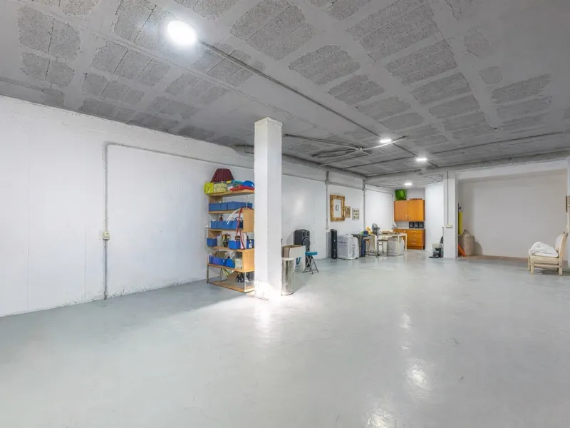 Exceptional south-facing apartment with great potential for extension in Capanes del Golf, Benahavís