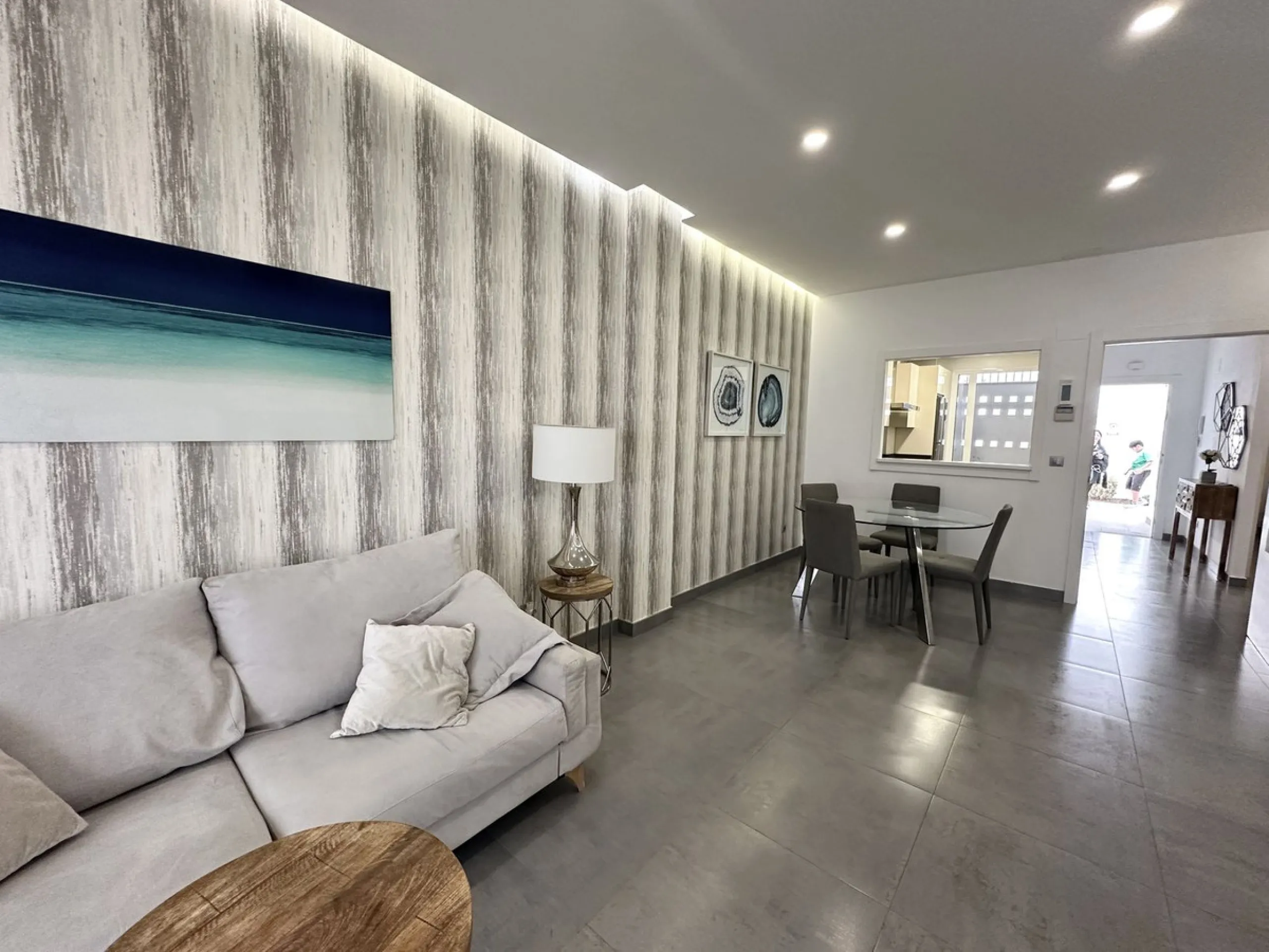 A unique opportunity in one of Marbella's most sought-after areas. This is the only apartment currently for sale in the Reservas de Los Naranjos development, a modern complex built in 2016 with just 26 neighbors, guaranteeing tranquility, privacy, and a w