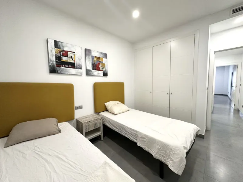 A unique opportunity in one of Marbella's most sought-after areas. This is the only apartment currently for sale in the Reservas de Los Naranjos development, a modern complex built in 2016 with just 26 neighbors, guaranteeing tranquility, privacy, and a w