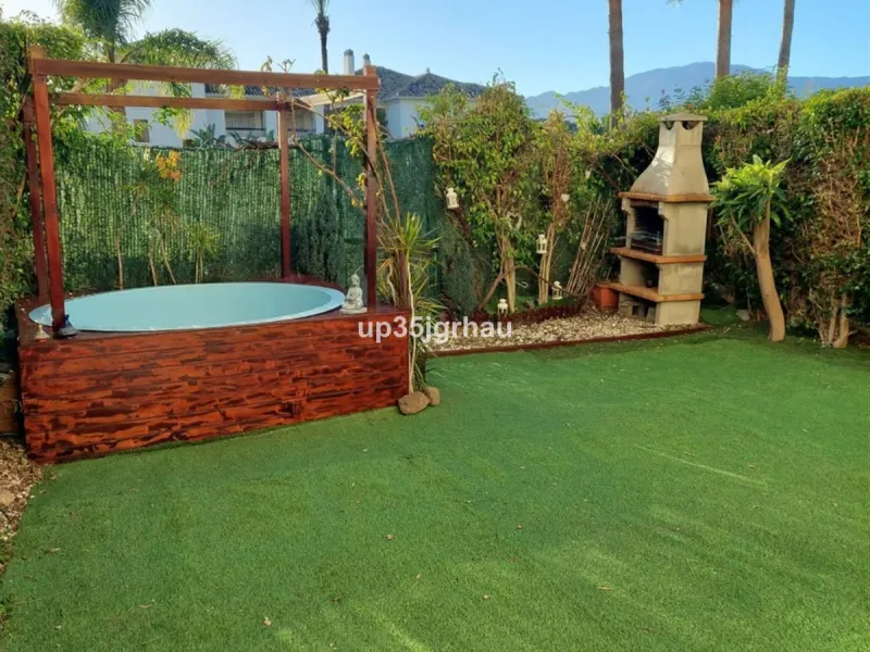 Fantastic ground floor apartment with private garden.
