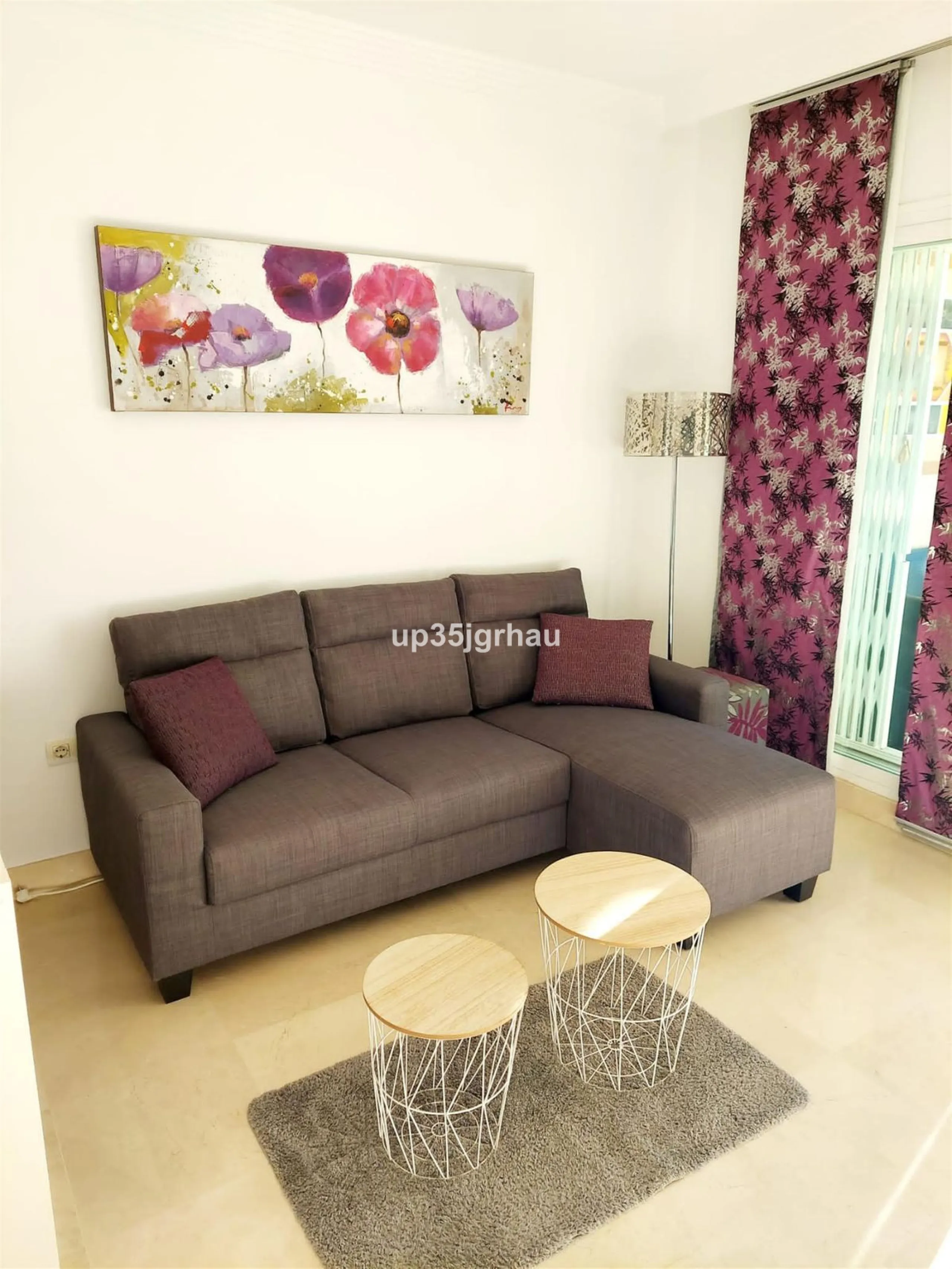 Fantastic ground floor apartment with private garden.