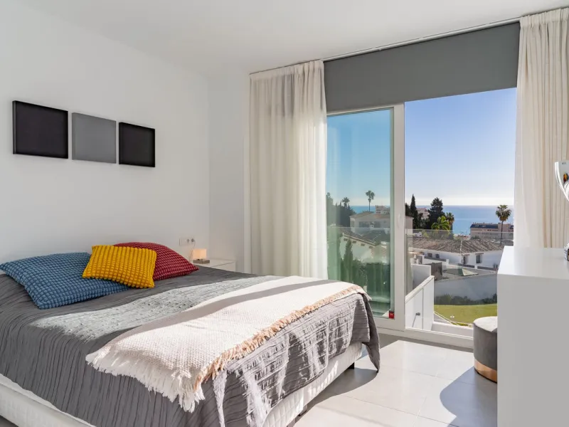 Contemporary villa with Scandinavian style, heated swimming pool, sauna and sea views in Fuengirola
