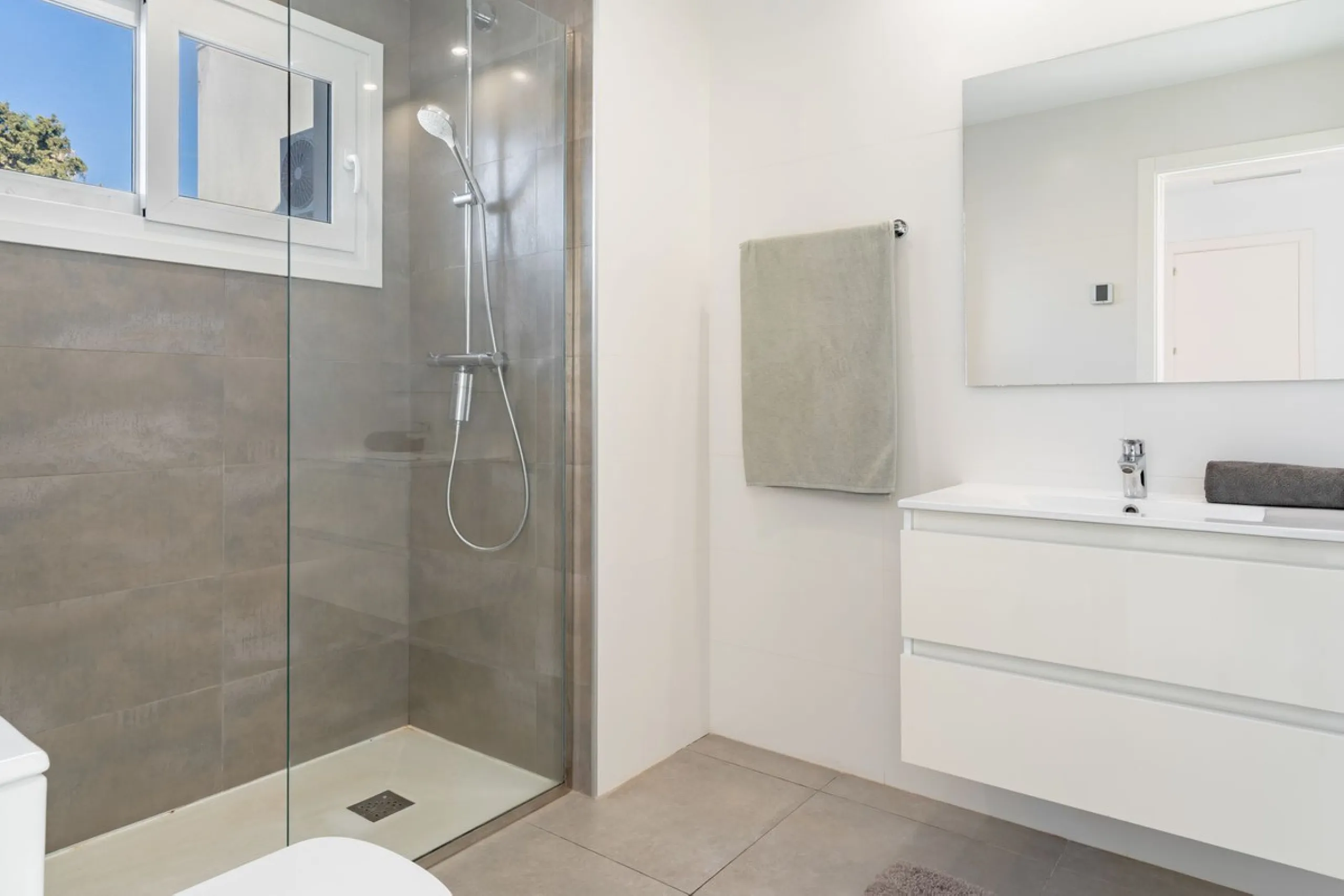 Contemporary villa with Scandinavian style, heated swimming pool, sauna and sea views in Fuengirola