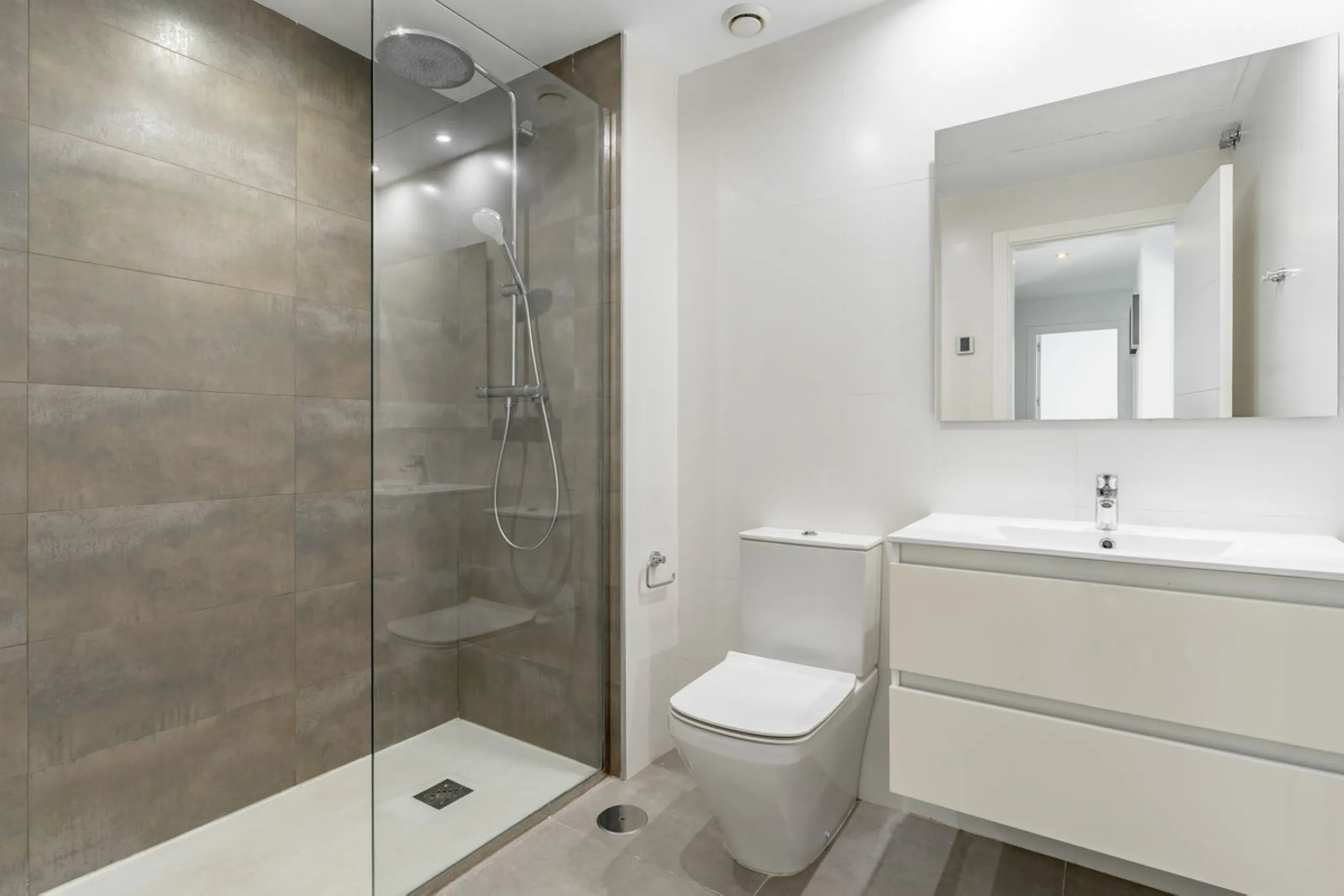 Contemporary villa with Scandinavian style, heated swimming pool, sauna and sea views in Fuengirola