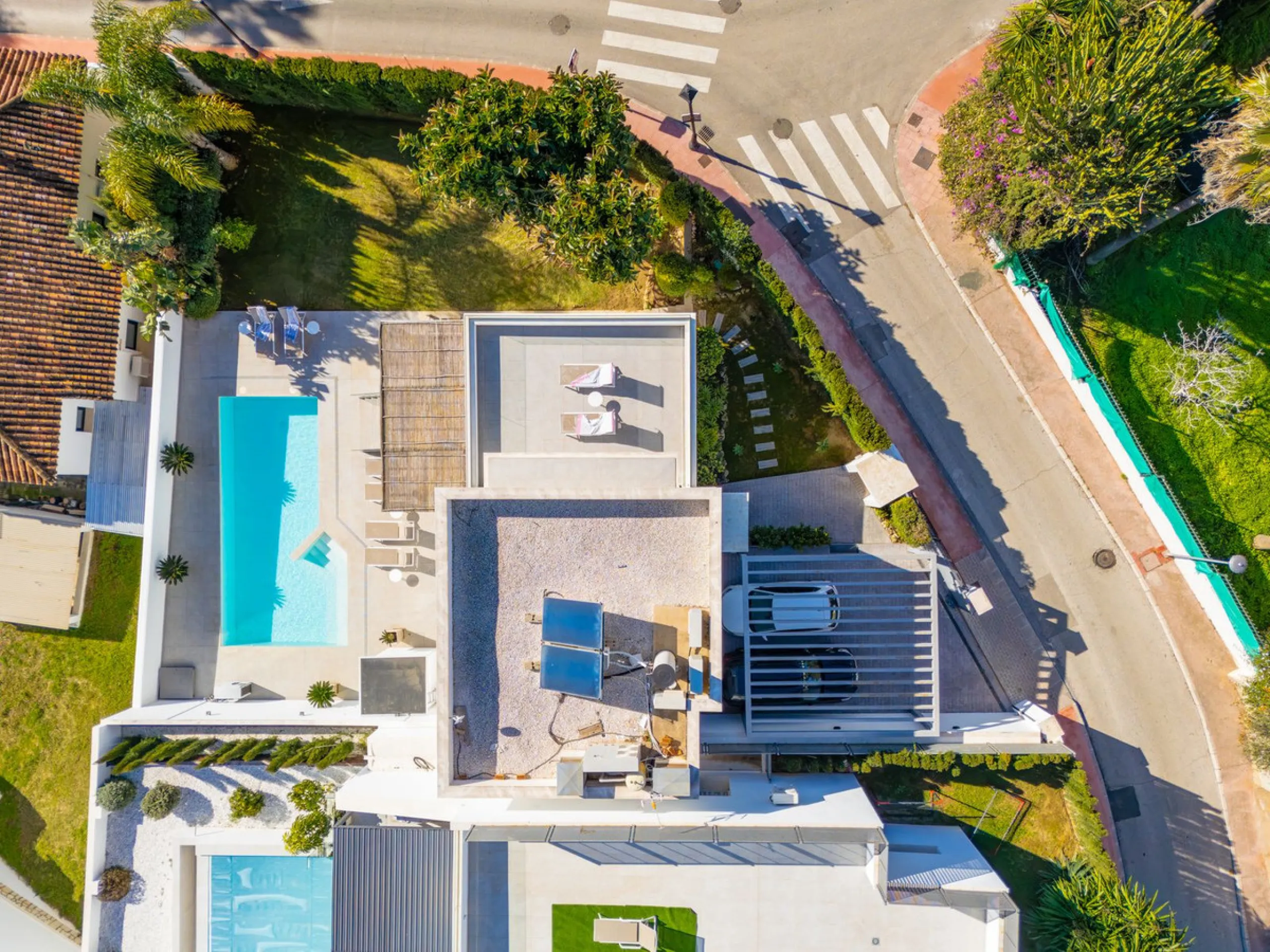 Contemporary villa with Scandinavian style, heated swimming pool, sauna and sea views in Fuengirola