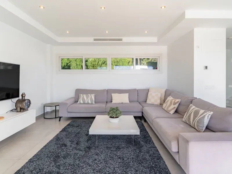 Contemporary villa with Scandinavian style, heated swimming pool, sauna and sea views in Fuengirola
