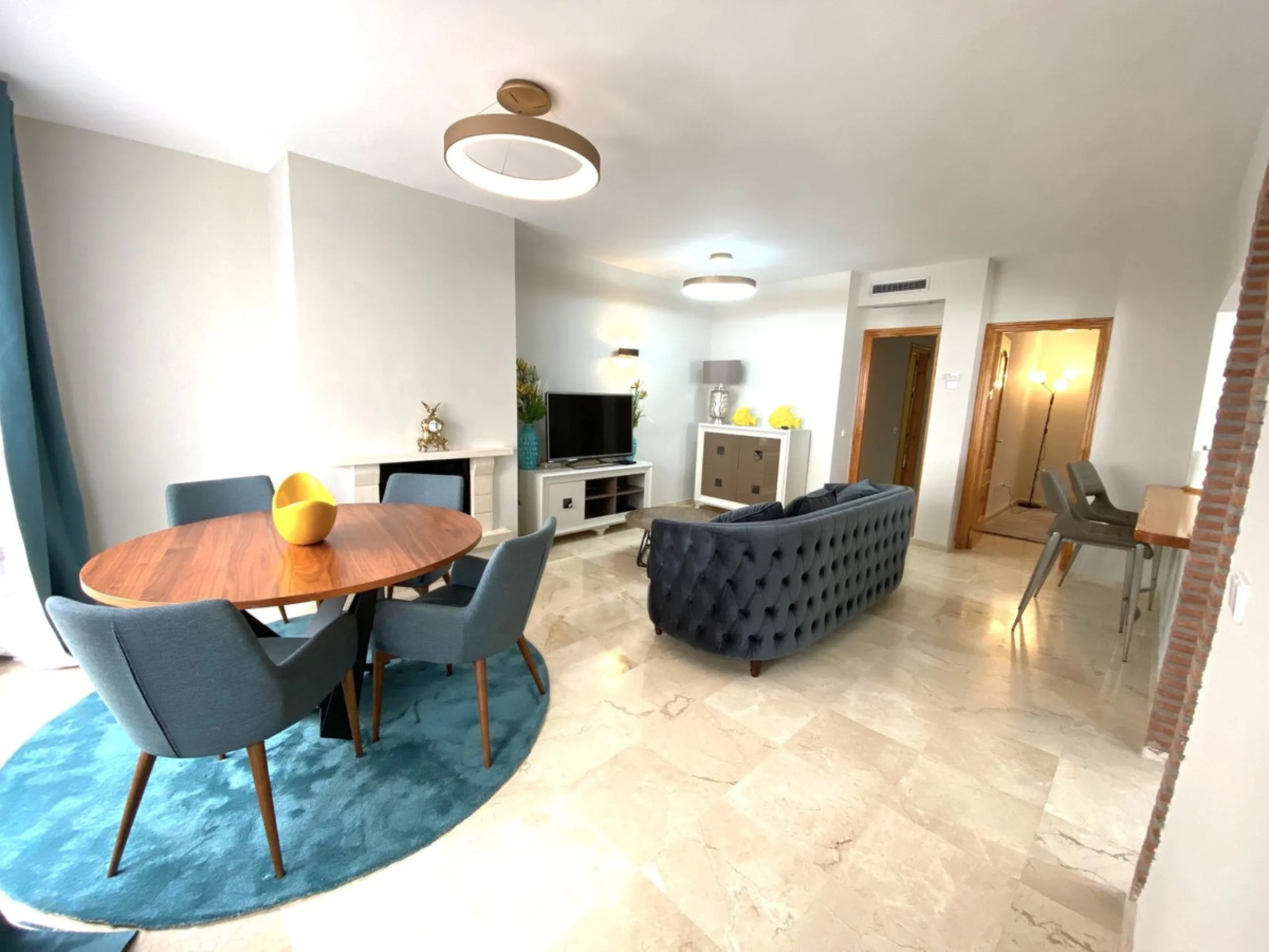 Renovated apartment in Pinos de Aloha.