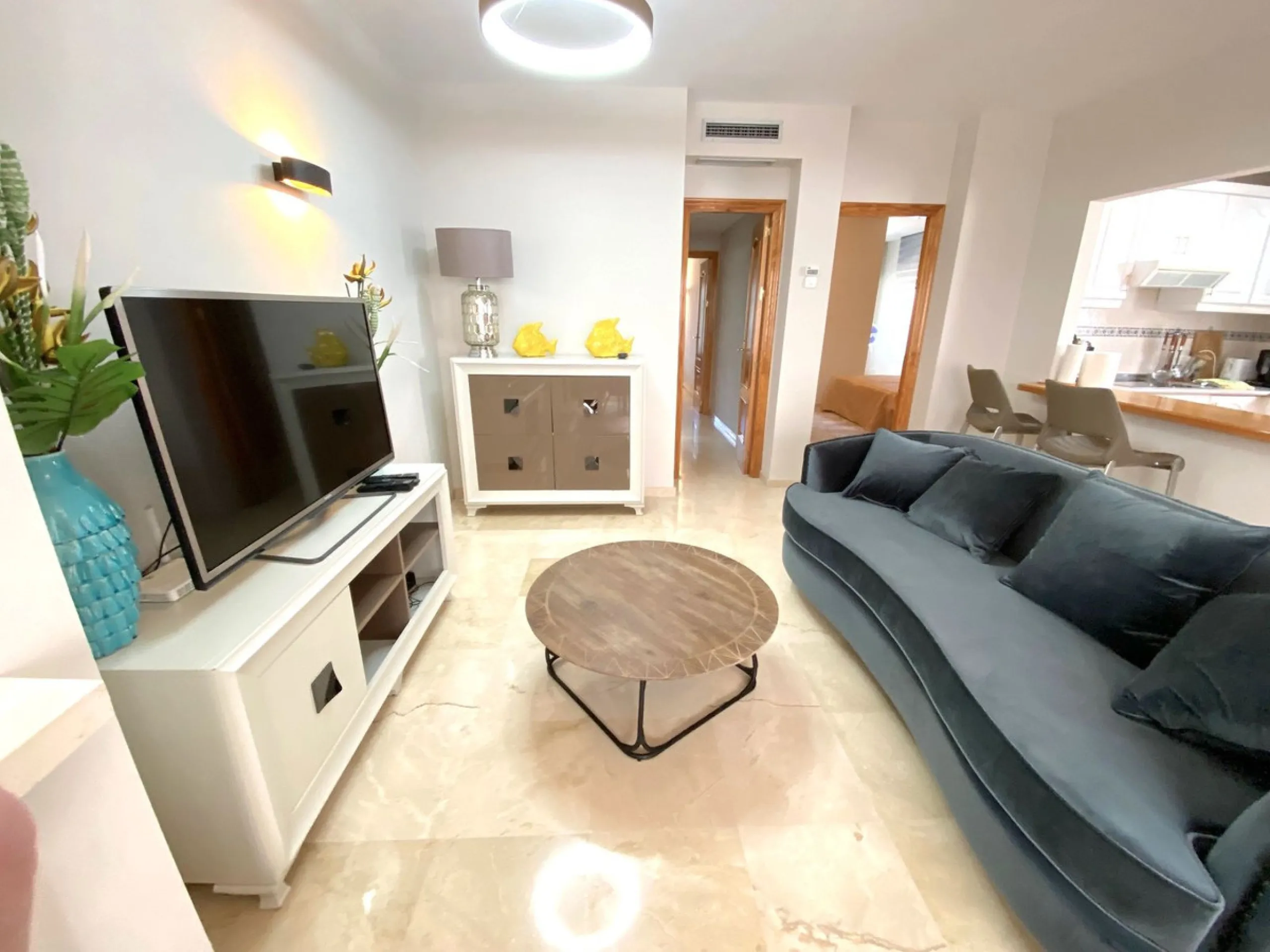 Renovated apartment in Pinos de Aloha.