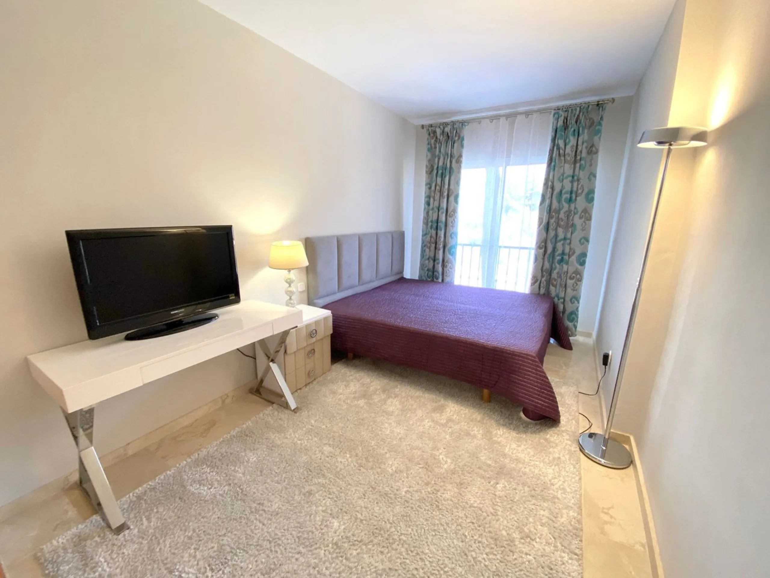 Renovated apartment in Pinos de Aloha.