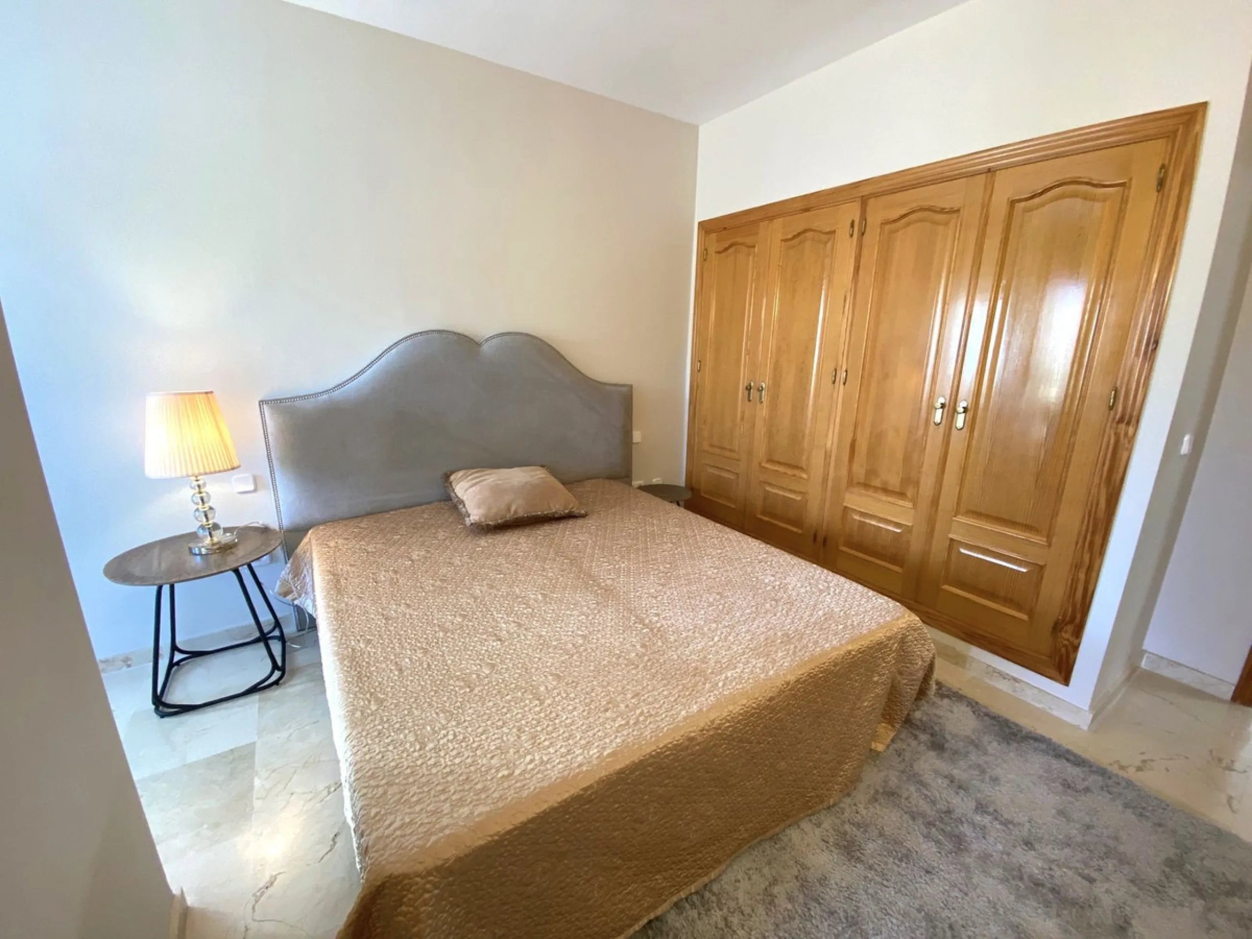 Renovated apartment in Pinos de Aloha.