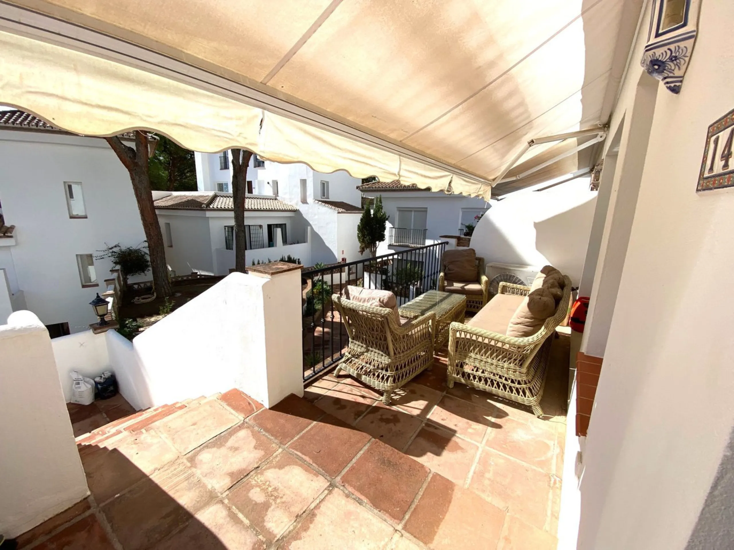 Renovated apartment in Pinos de Aloha.