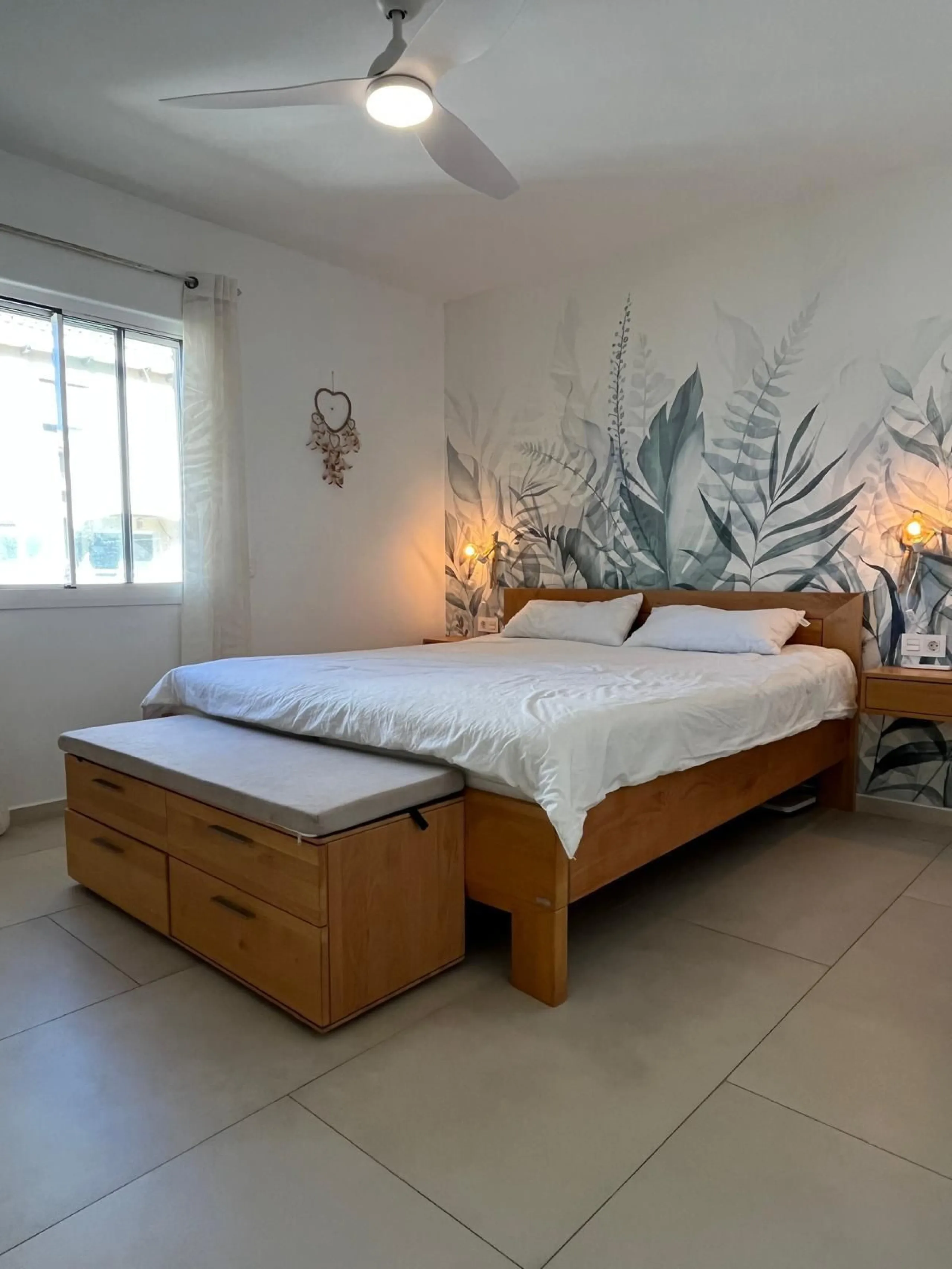Exclusive Fully Refurbished Beachfront Apartment in Prime Estepona Location – Marina Bay