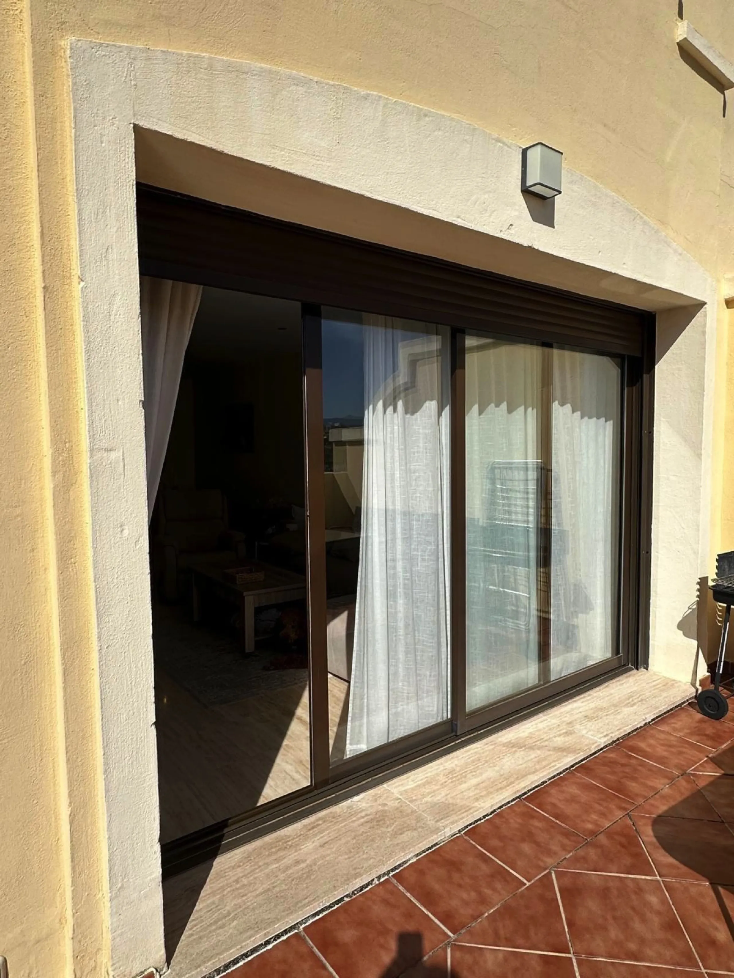 Stunning South-East Facing Penthouse with Panoramic Sea & Sierra Bermeja Views – Near Valle Romano & Azata Golf, Estepona