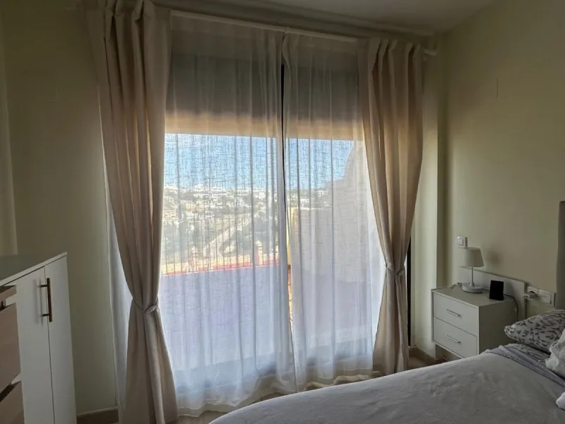 Stunning South-East Facing Penthouse with Panoramic Sea & Sierra Bermeja Views – Near Valle Romano & Azata Golf, Estepona