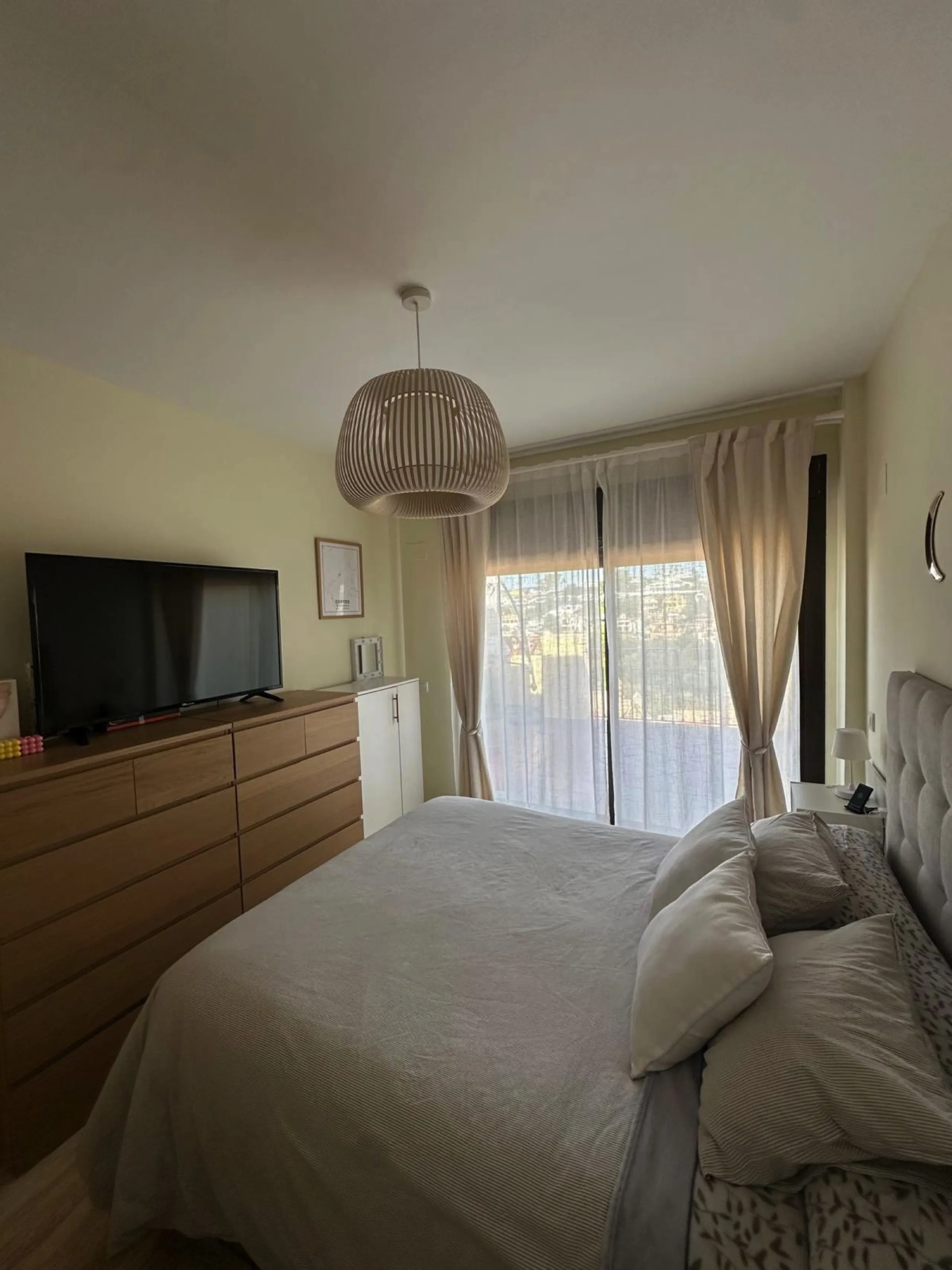 Stunning South-East Facing Penthouse with Panoramic Sea & Sierra Bermeja Views – Near Valle Romano & Azata Golf, Estepona