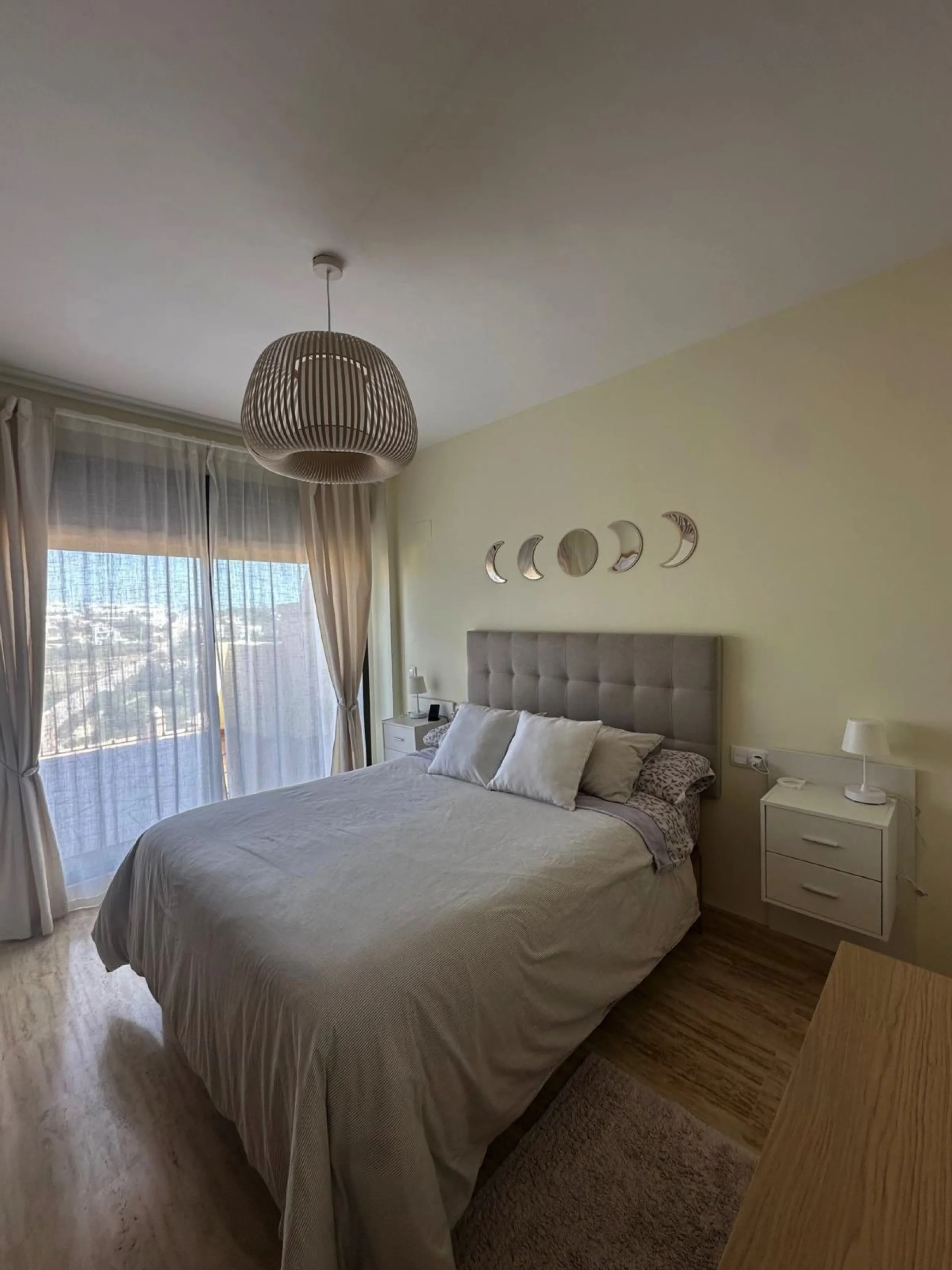 Stunning South-East Facing Penthouse with Panoramic Sea & Sierra Bermeja Views – Near Valle Romano & Azata Golf, Estepona