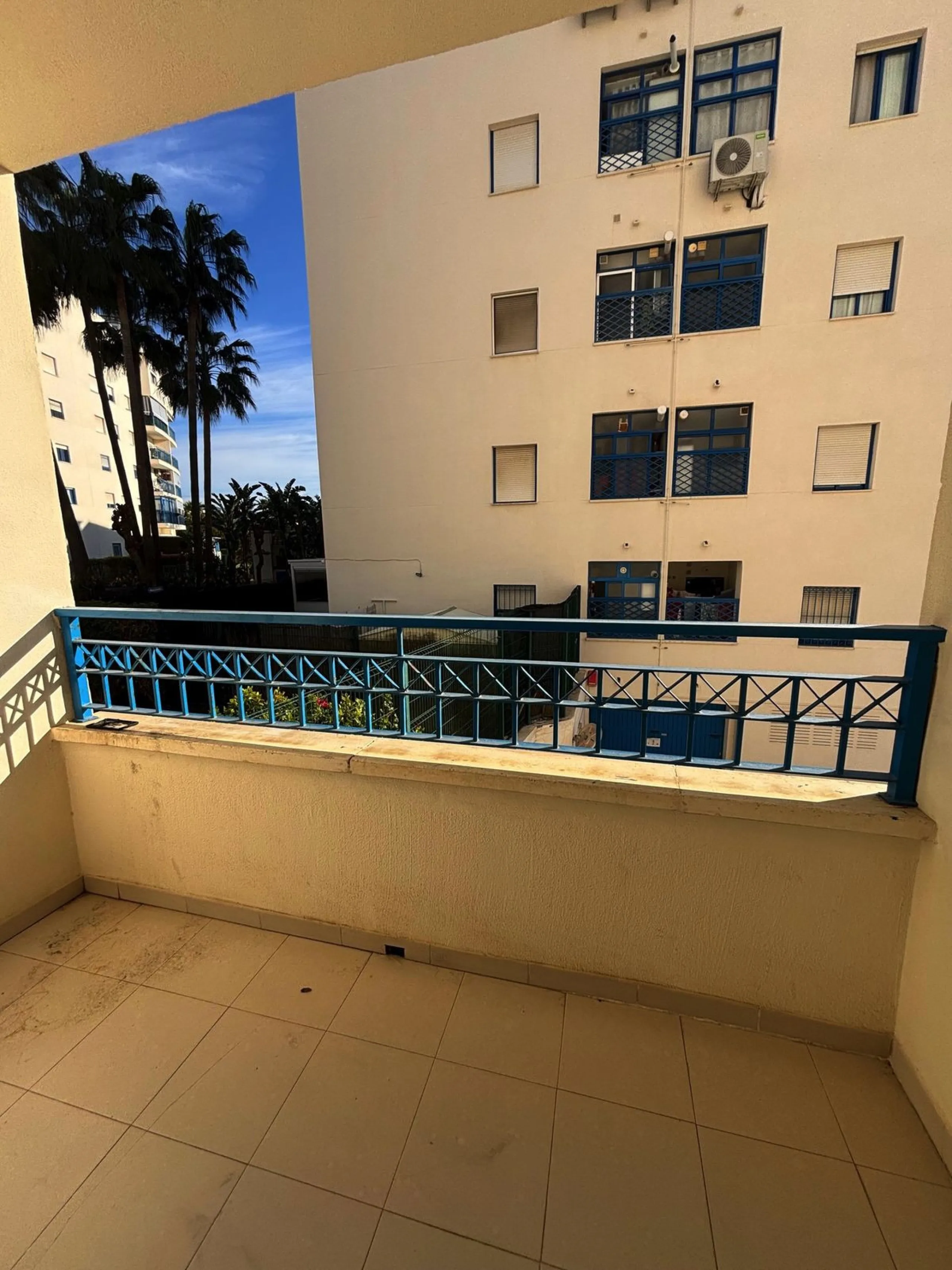 Apartment - Ground Floor Apartment в продаже в Estepona, Málaga. В доме 2 спален и 2 ванных комнат. Площадь дома 95 м²