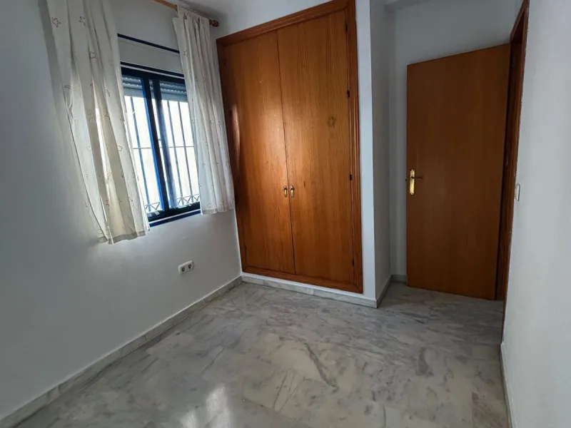 Apartment - Ground Floor Apartment в продаже в Estepona, Málaga. В доме 2 спален и 2 ванных комнат. Площадь дома 95 м²