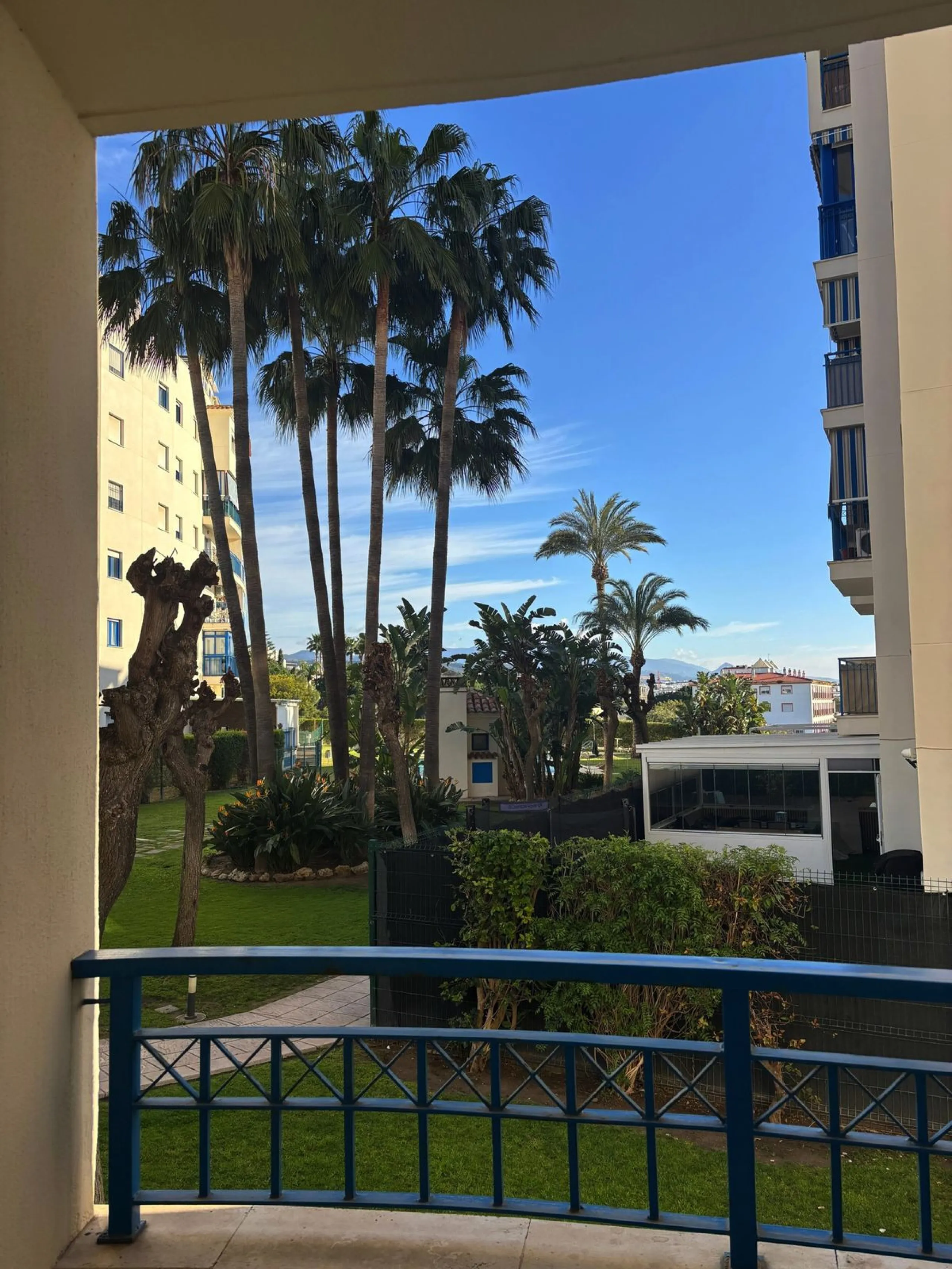 Apartment - Ground Floor Apartment в продаже в Estepona, Málaga. В доме 2 спален и 2 ванных комнат. Площадь дома 95 м²