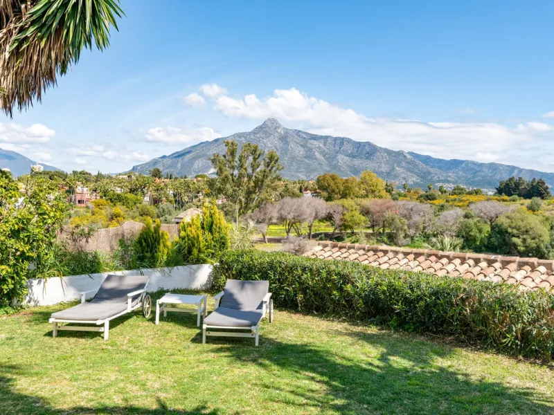 House - Townhouse в продаже в Marbella, Málaga. В доме 4 спален и 4 ванных комнат. Площадь дома 259 м²
