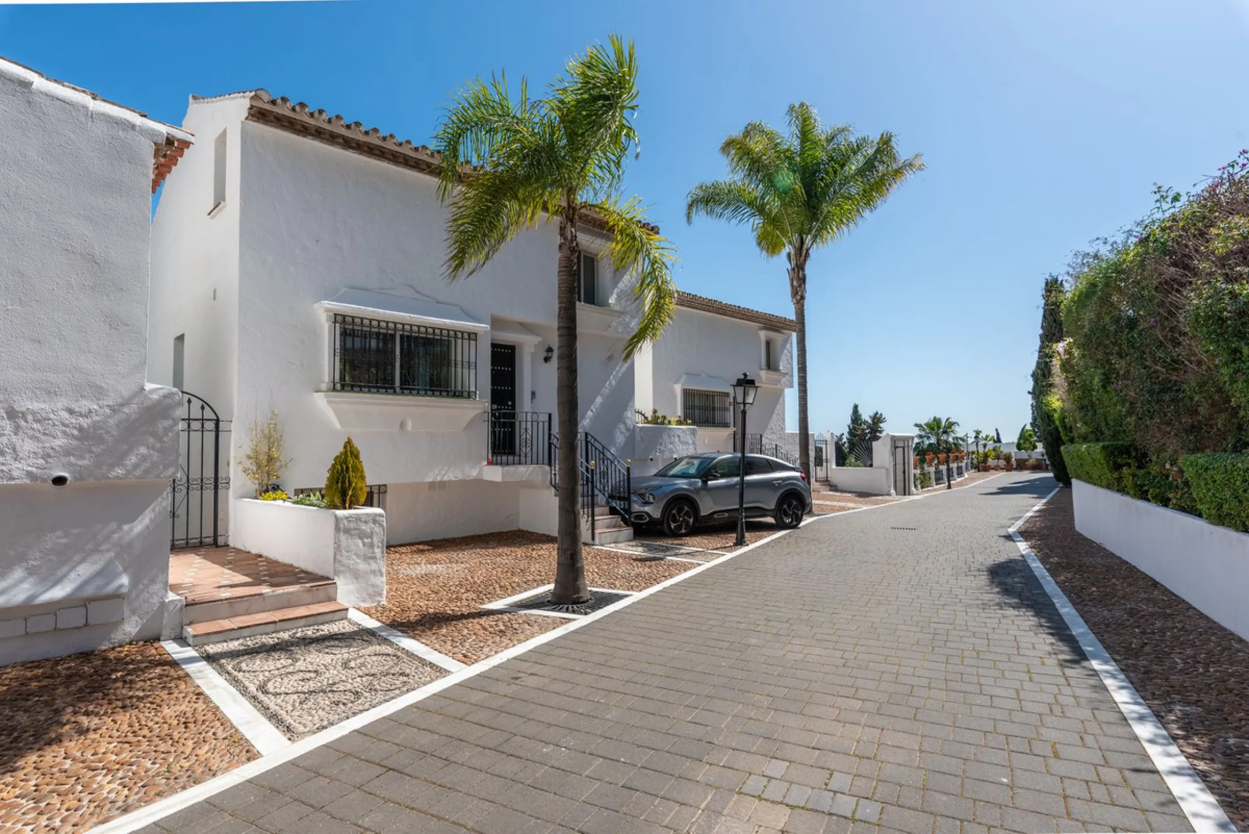 House - Townhouse в продаже в Marbella, Málaga. В доме 4 спален и 4 ванных комнат. Площадь дома 259 м²