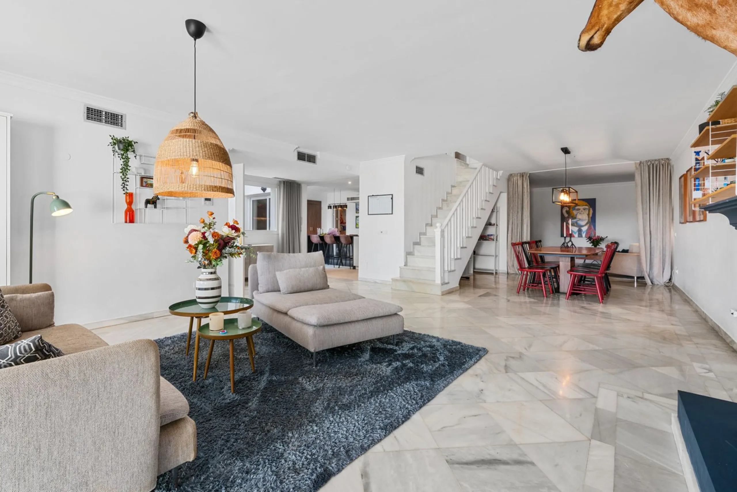 House - Townhouse в продаже в Marbella, Málaga. В доме 4 спален и 4 ванных комнат. Площадь дома 259 м²