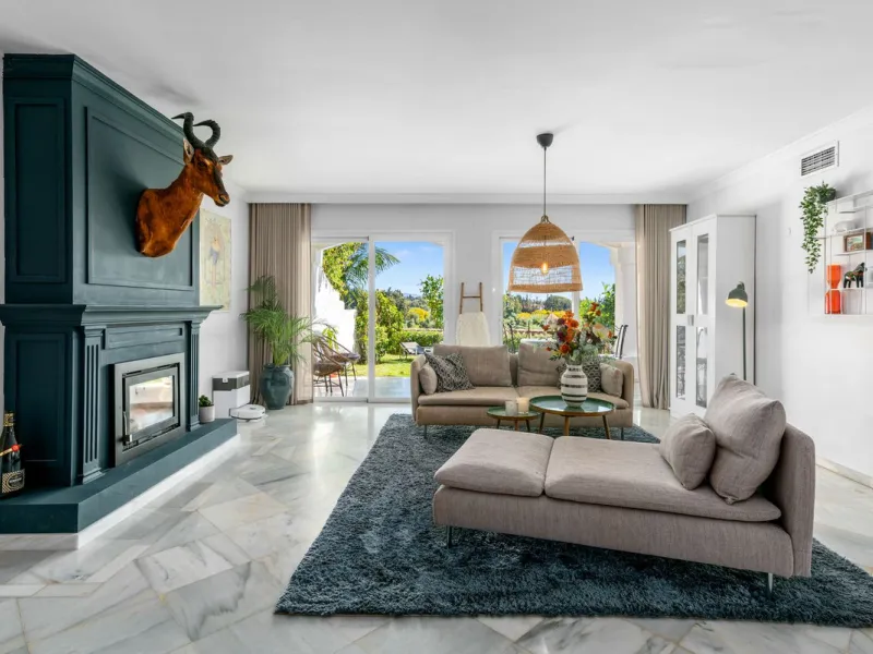 House - Townhouse в продаже в Marbella, Málaga. В доме 4 спален и 4 ванных комнат. Площадь дома 259 м²