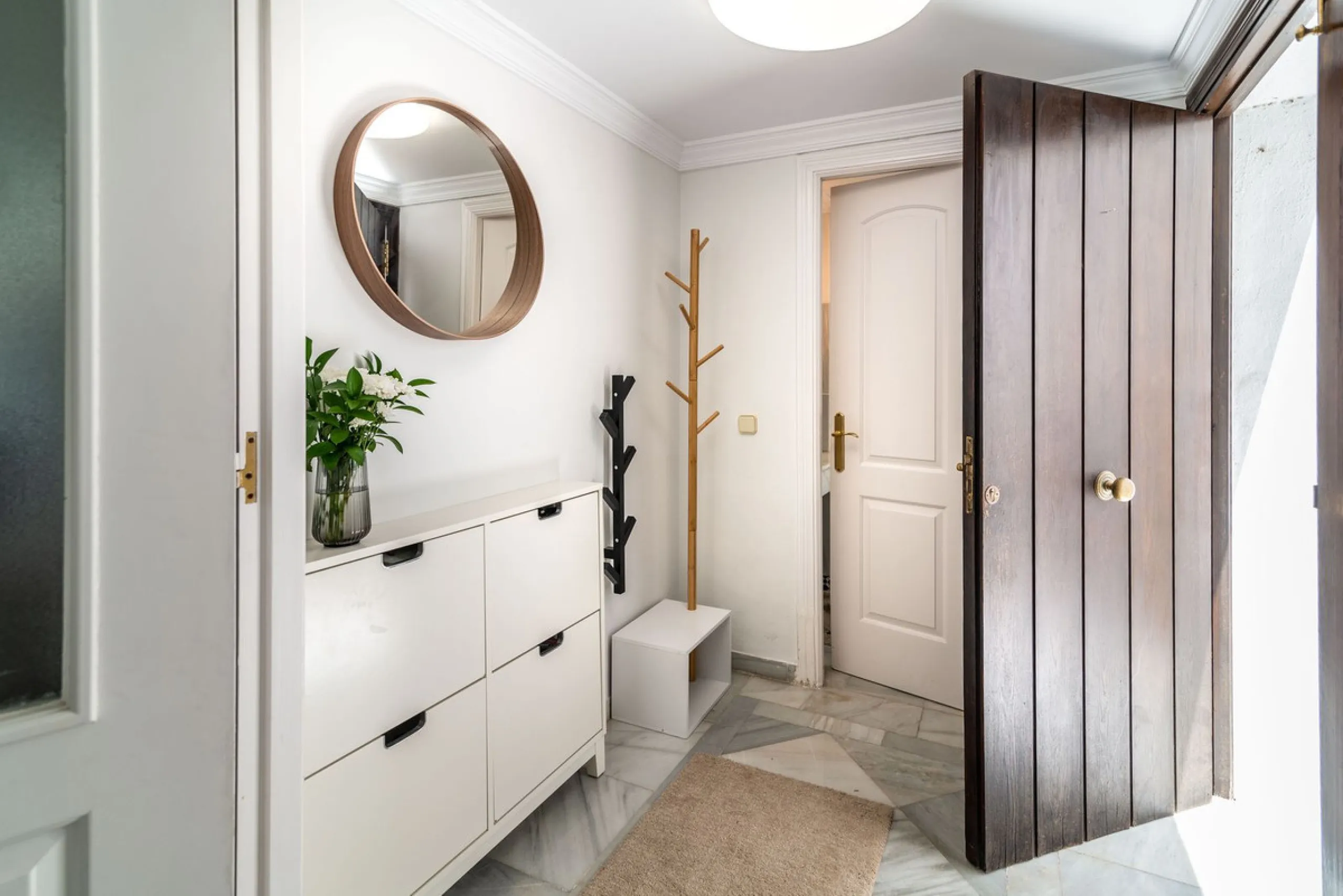 House - Townhouse в продаже в Marbella, Málaga. В доме 4 спален и 4 ванных комнат. Площадь дома 259 м²