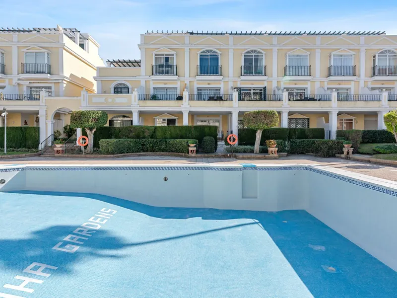 Apartment - Ground Floor Apartment в продаже в Marbella, Málaga. В доме 3 спален и 2 ванных комнат. Площадь дома 120 м²