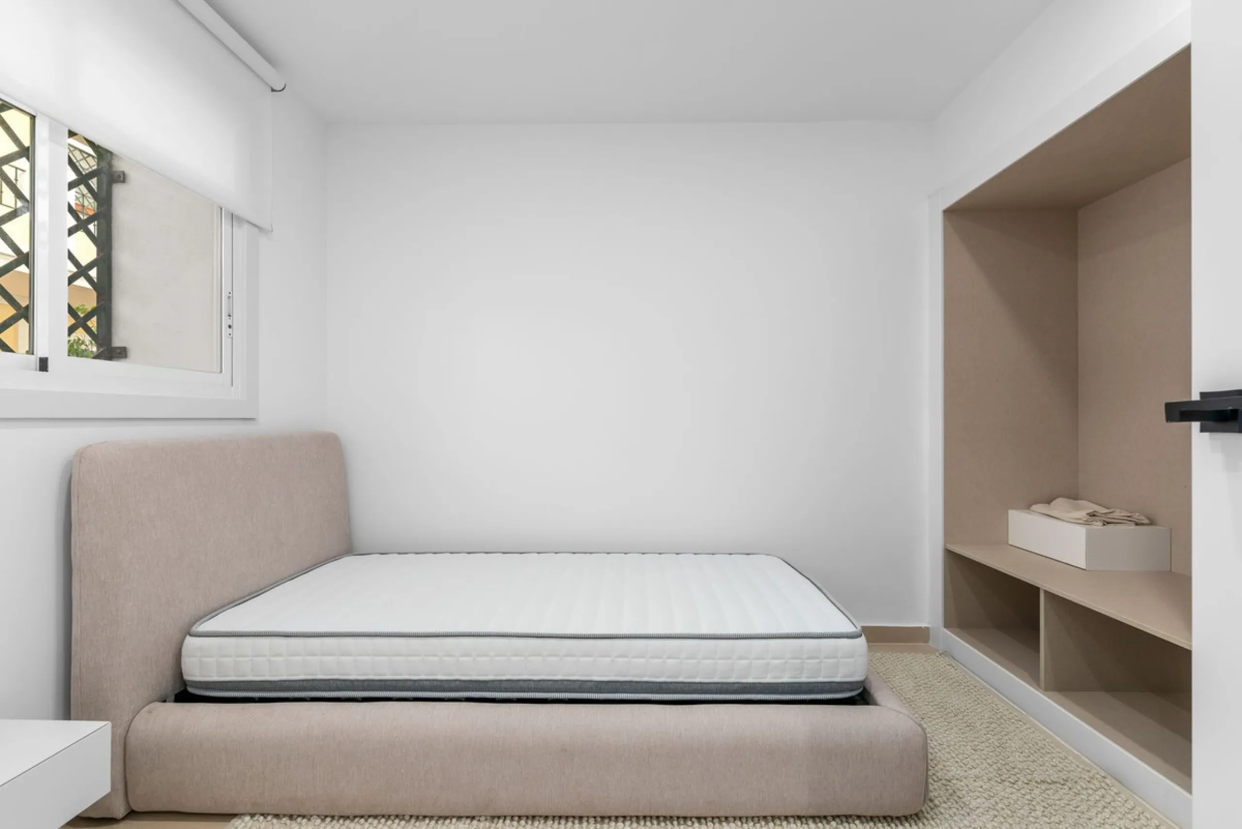 Apartment - Ground Floor Apartment в продаже в Marbella, Málaga. В доме 3 спален и 2 ванных комнат. Площадь дома 120 м²