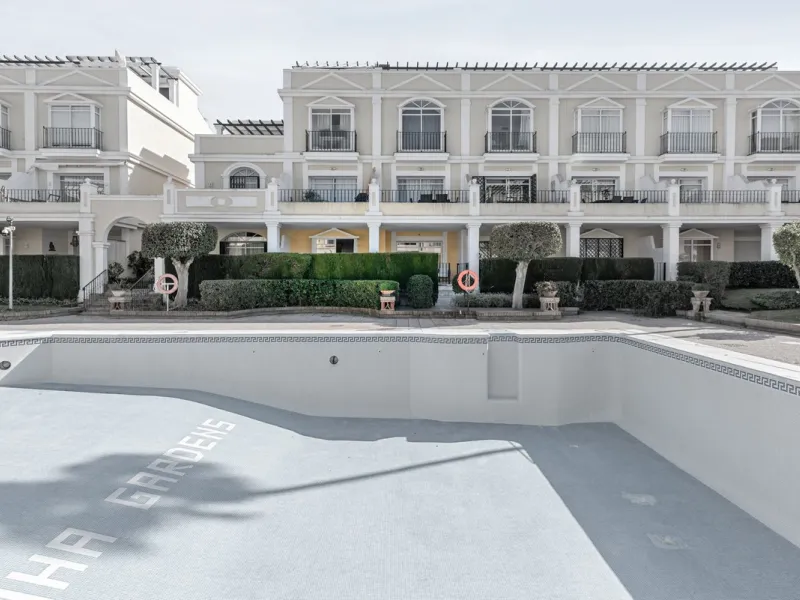 Apartment - Ground Floor Apartment в продаже в Marbella, Málaga. В доме 3 спален и 2 ванных комнат. Площадь дома 120 м²