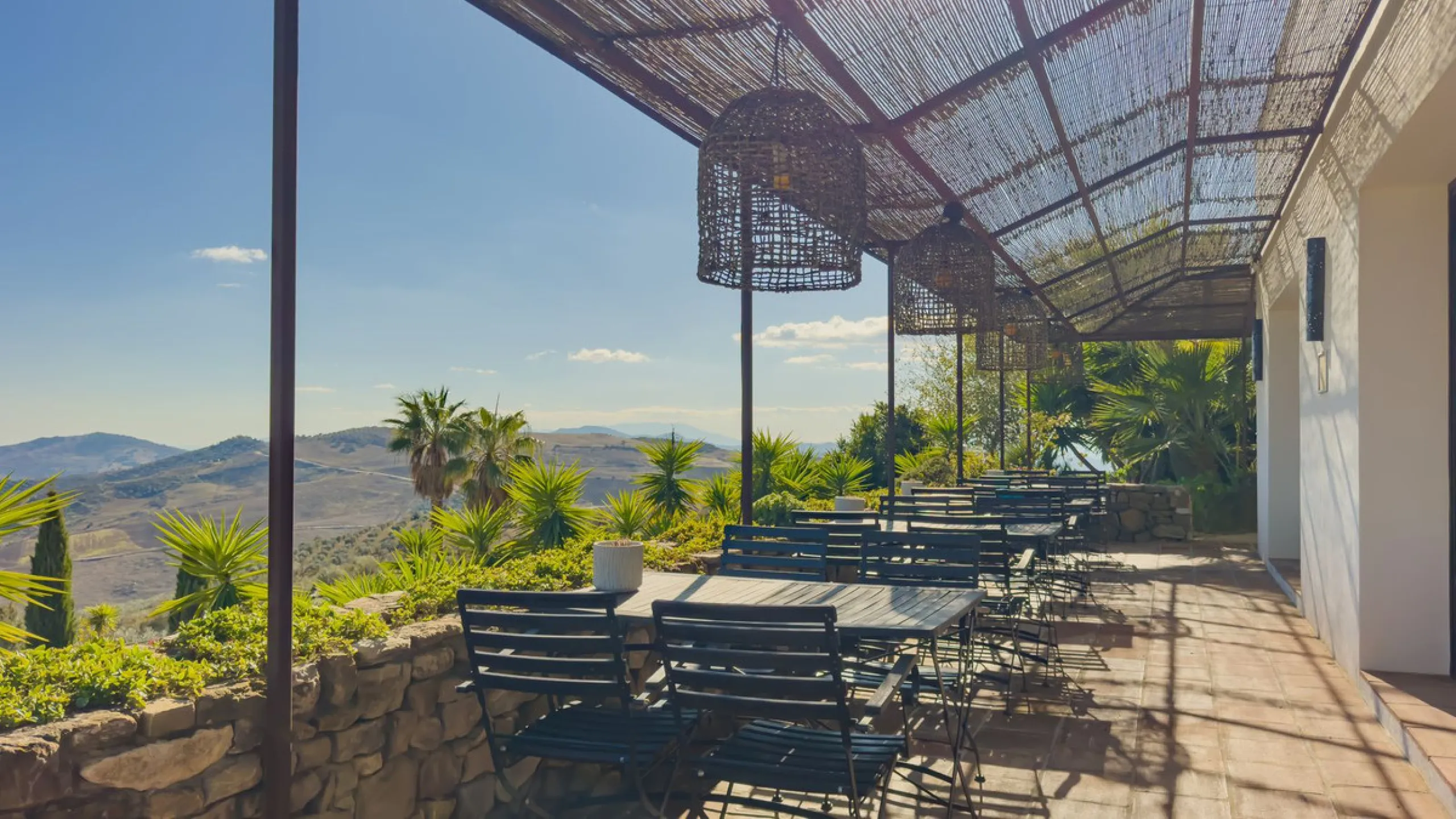 This exceptional Andalusian estate, located in the charming village of Villanueva de la Concepción, offers a rare combination of space, privacy, and breathtaking surroundings. The main residence includes 11 beautifully renovated bedrooms, comfortably acco