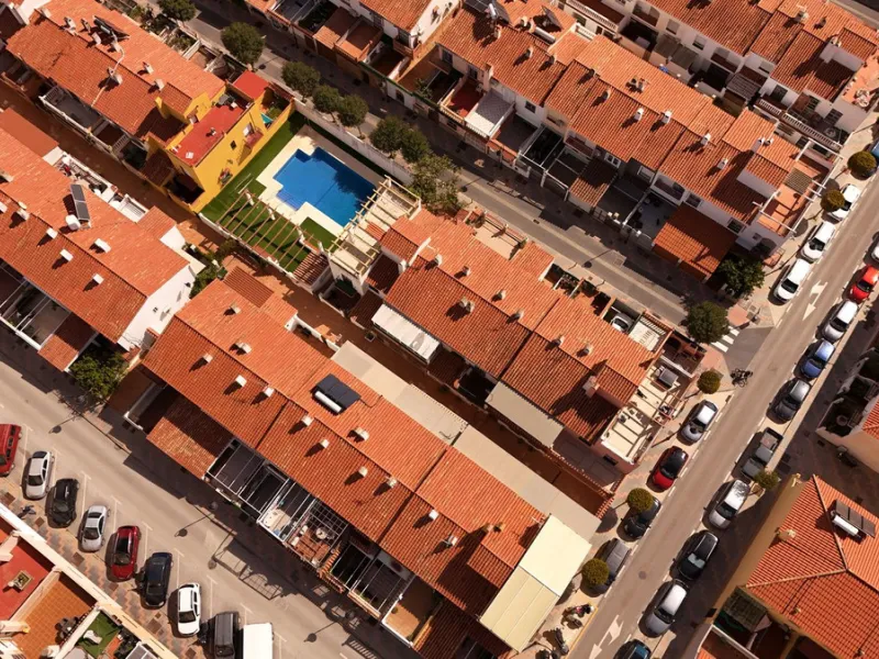 Your next family home awaits you in Doña Ermita, Las Lagunas!