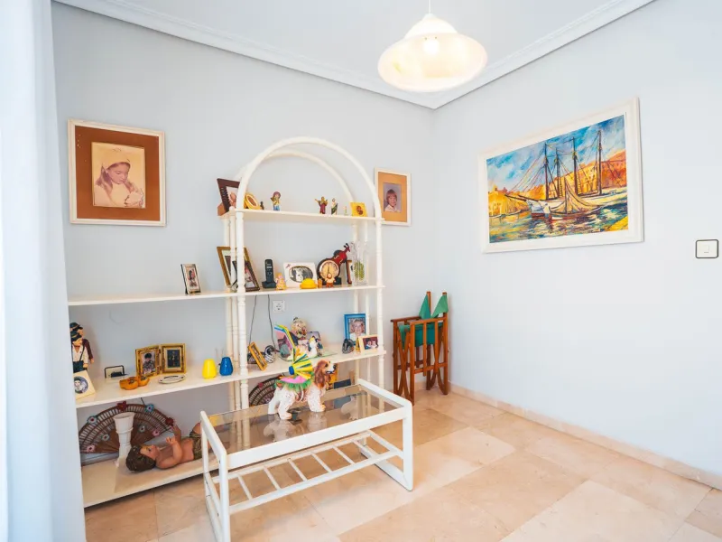 Your next family home awaits you in Doña Ermita, Las Lagunas!